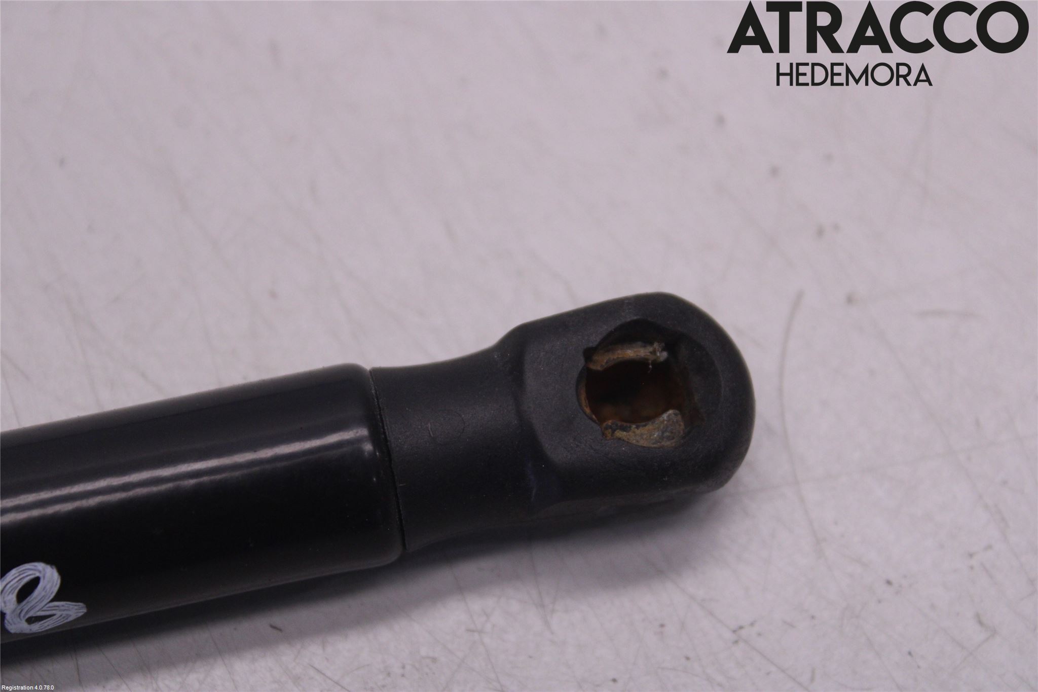 Audi A4/S4 B9 16-19 Gasfjäder Baklucka