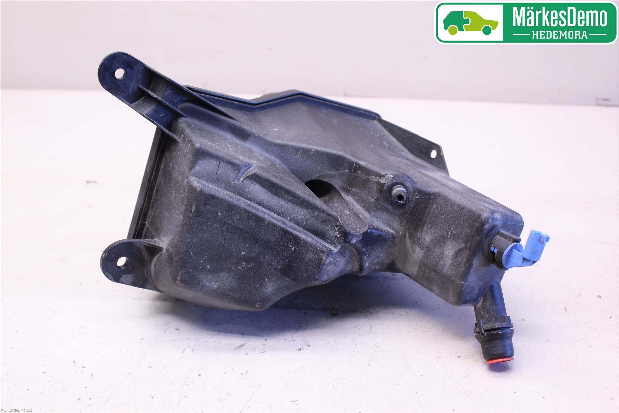 BMW 1 E87/81 5D/3D 03-11 Expansionstank