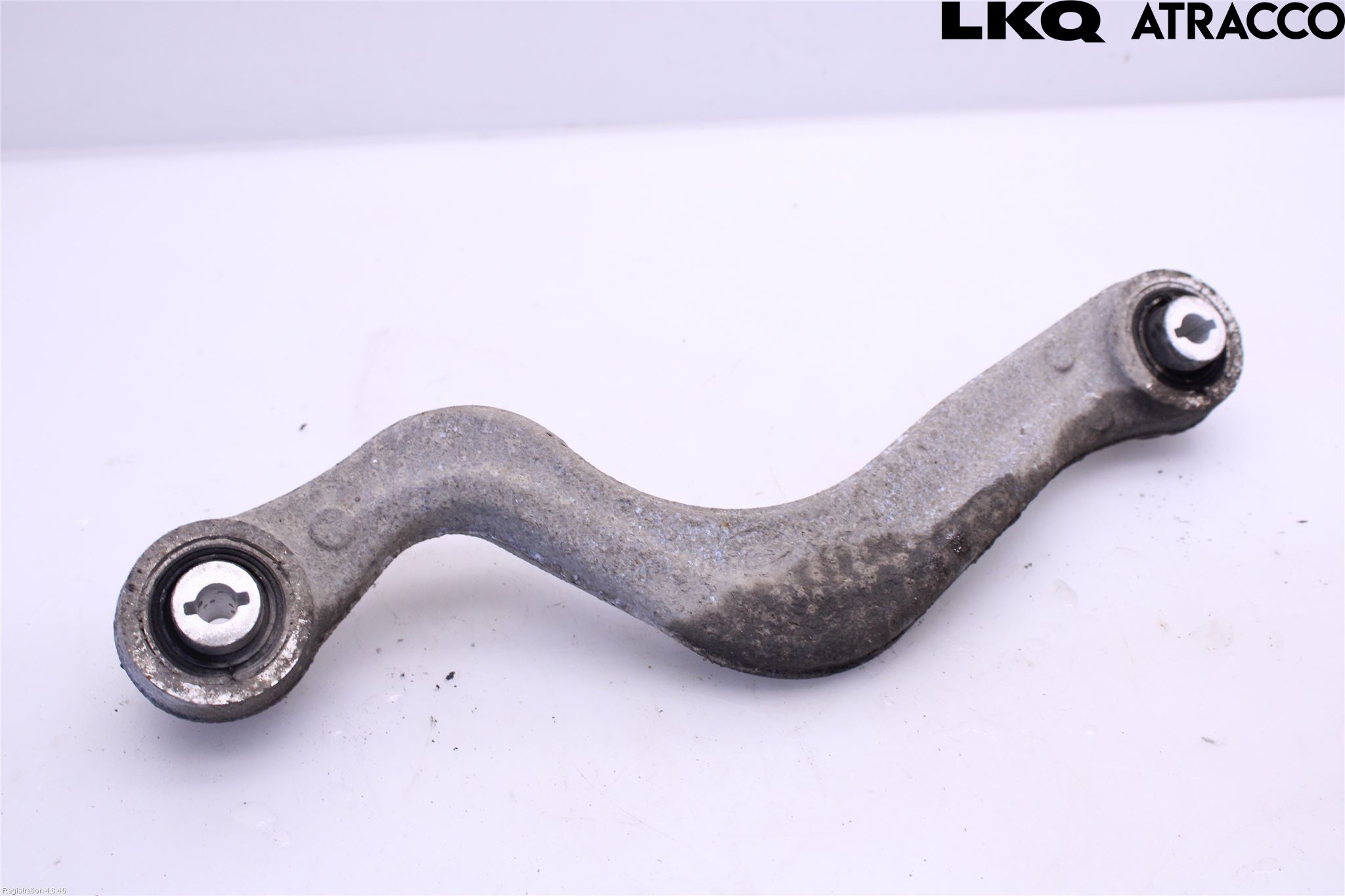 Jaguar E-PACE 17- Bärarm Bak Övre Höger