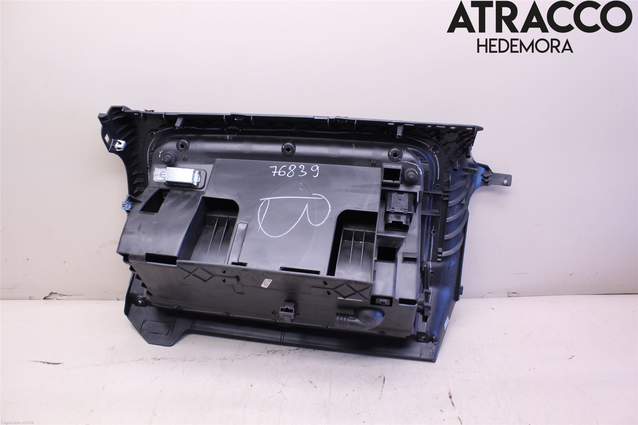 Volkswagen VW GOLF VI 09-13 Handskfack