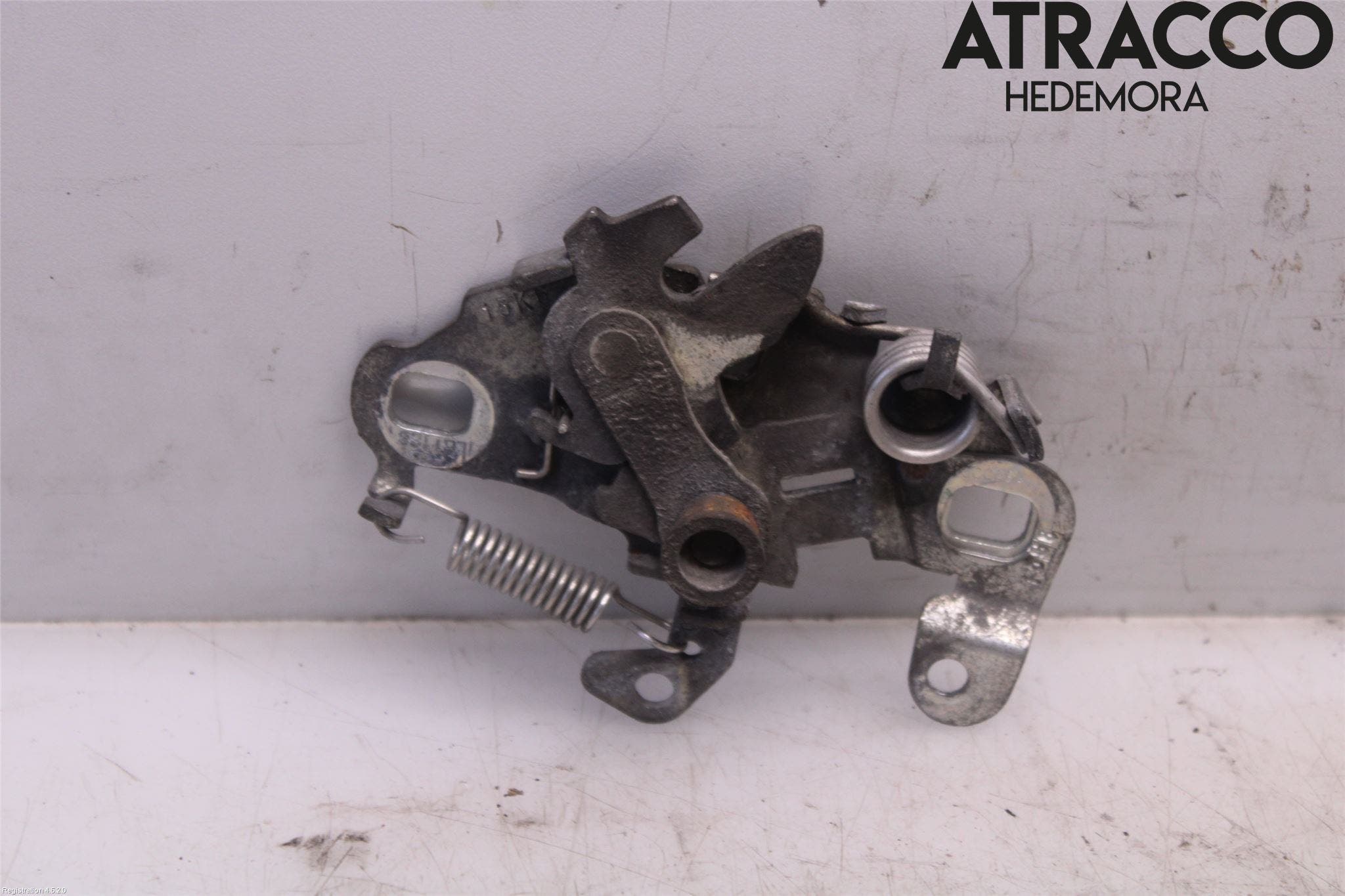 Peugeot 3008 17-24 Huvlås