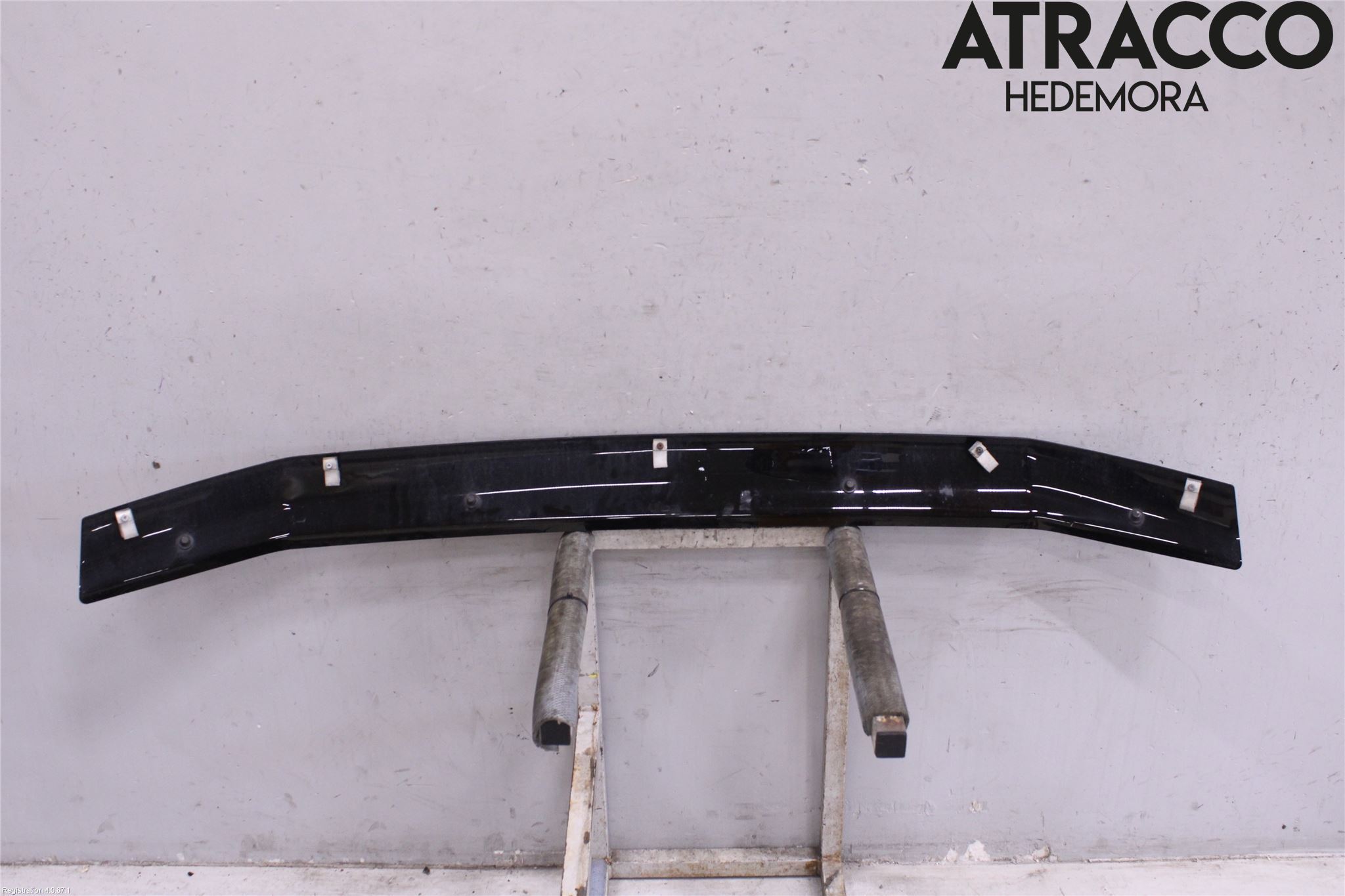 Chevrolet EXPRESS Huv Fram