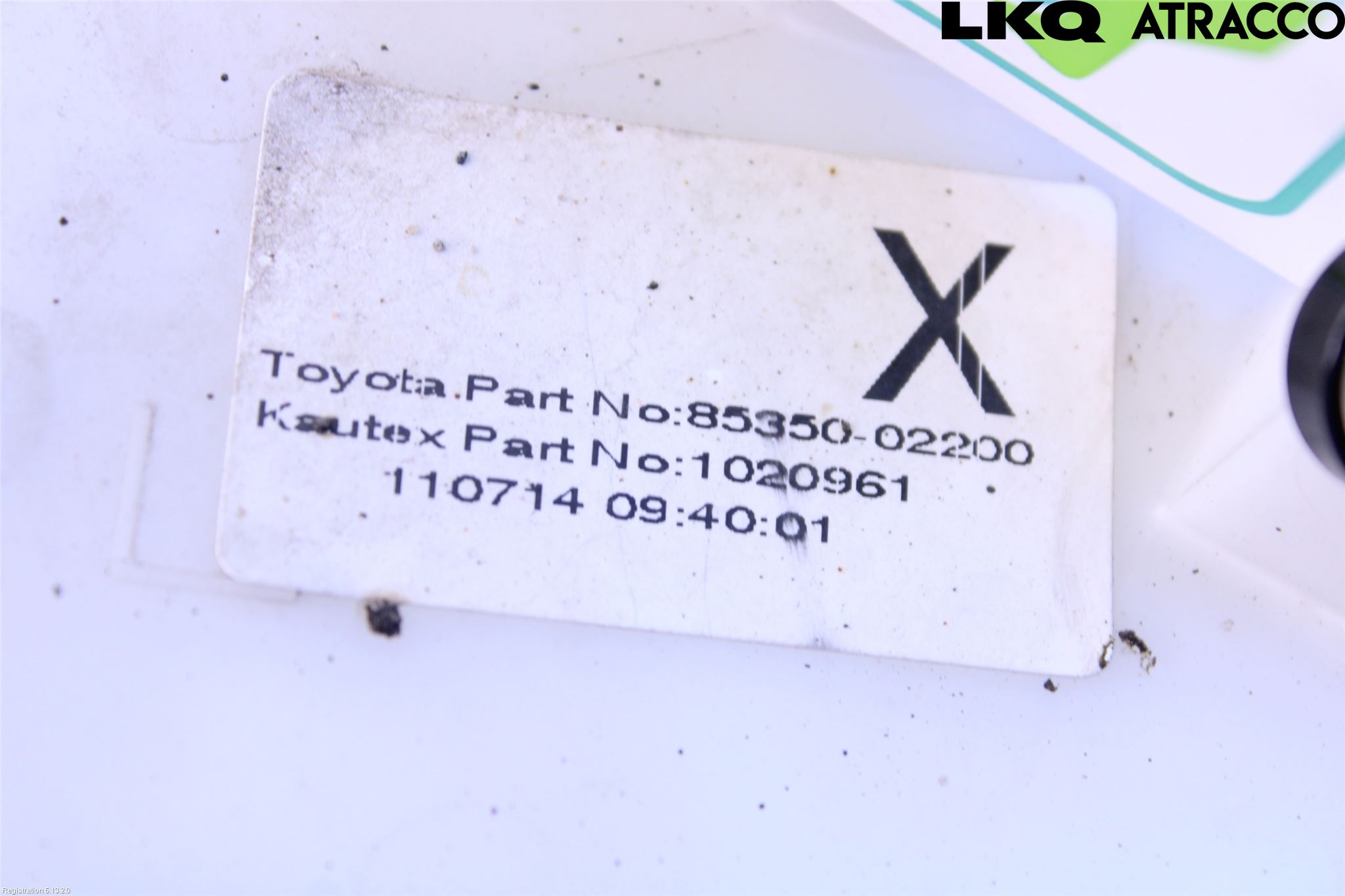 Toyota AURIS 13-19 Spolartank Vindruta-Strål