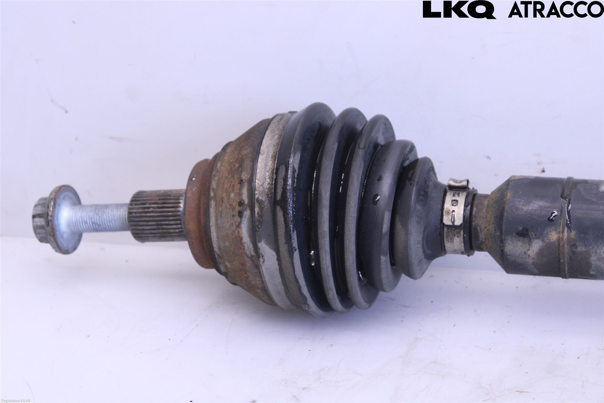 Volkswagen VW PASSAT 11-14 Drivaxel Fram Höger