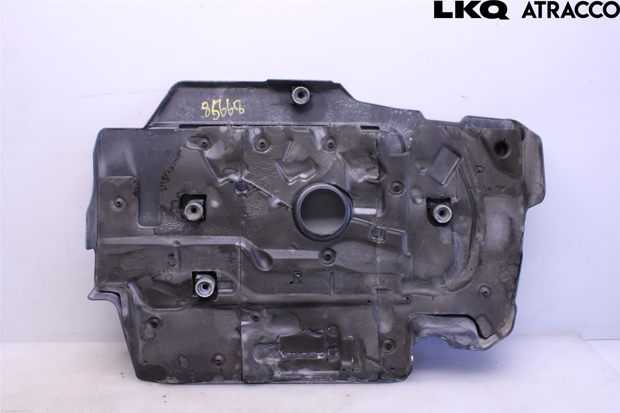 Toyota AURIS 13-19 Motorkåpa