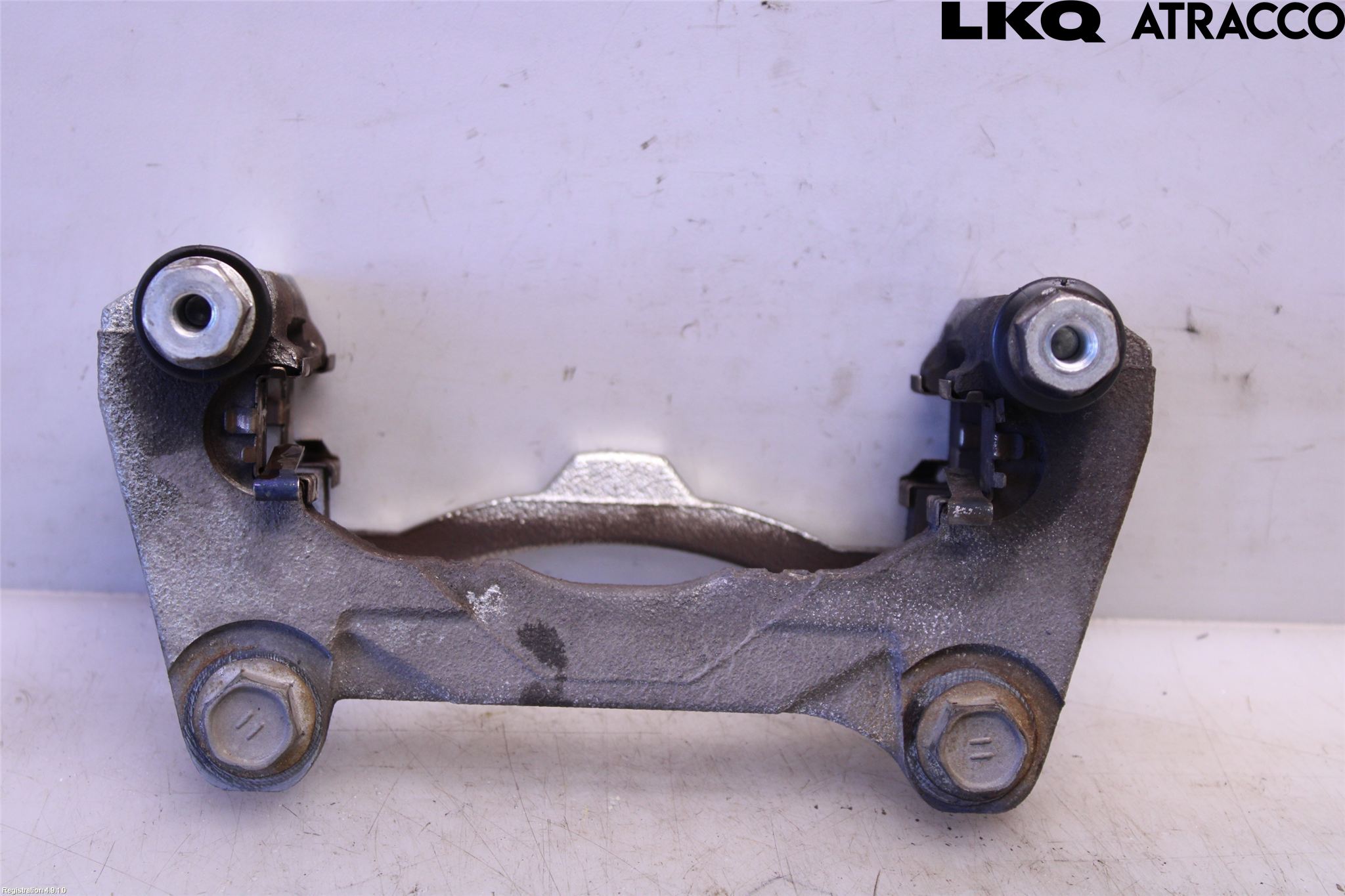 Toyota COROLLA CROSS XG10 22- Bromsokshållare