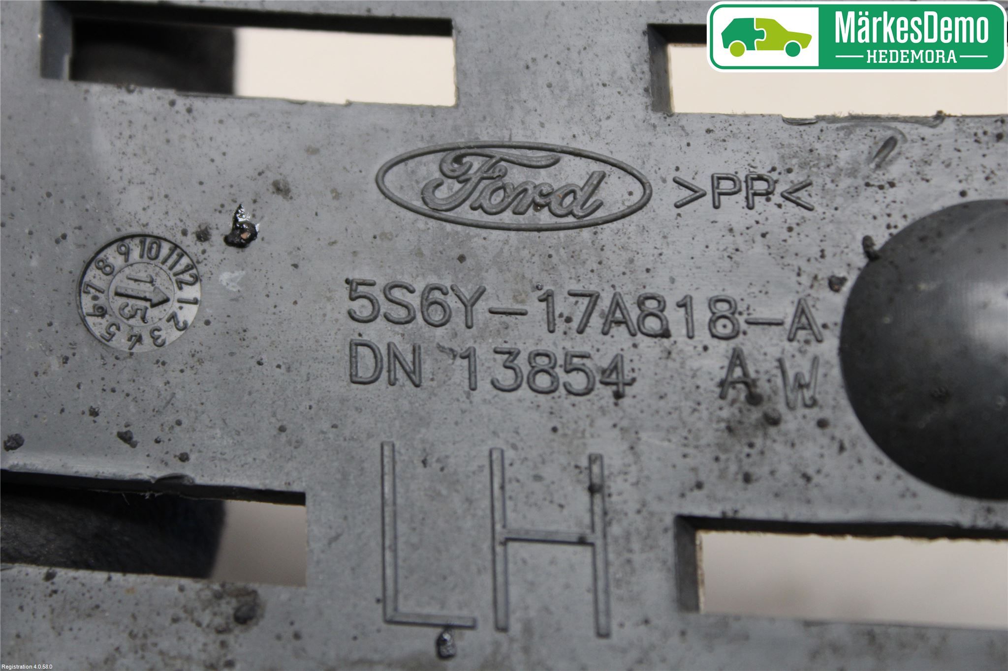 Ford FIESTA     02-05 Stötfångardel Bak Vä