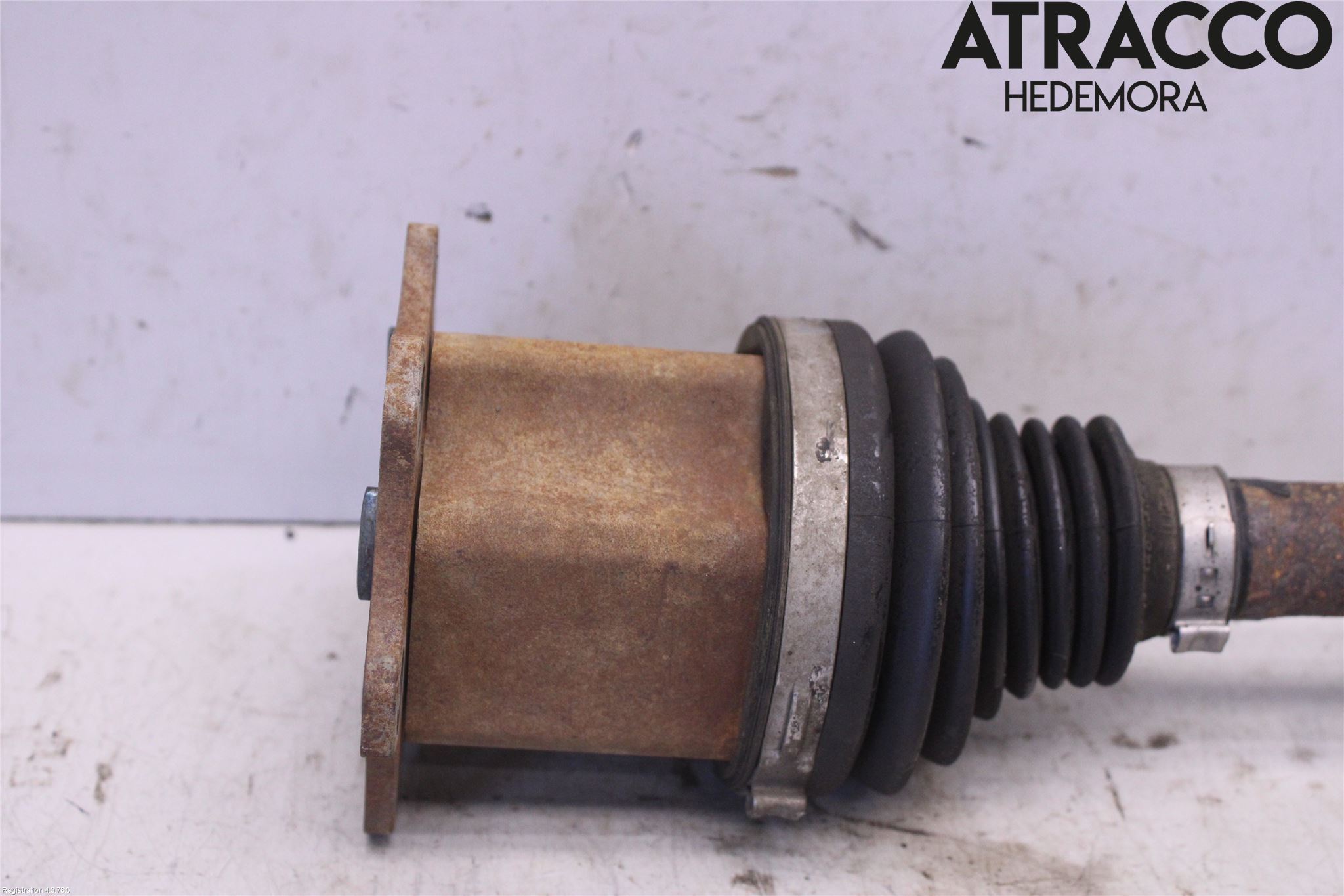 Skoda SUPERB 16-24 Drivaxel Fram Vänster