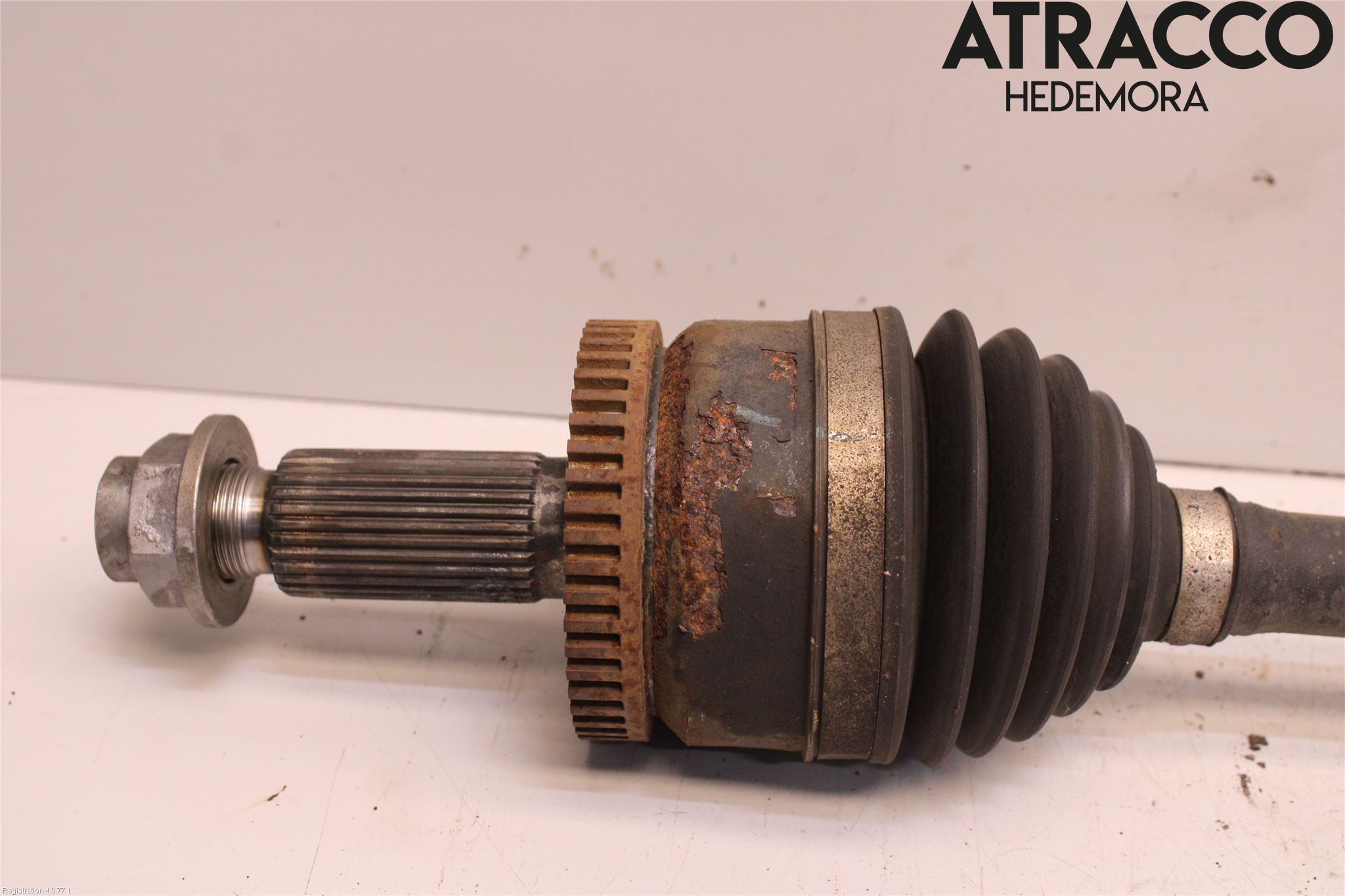 Kia SPORTAGE (QL) 16-21 Drivaxel Fram Vänster