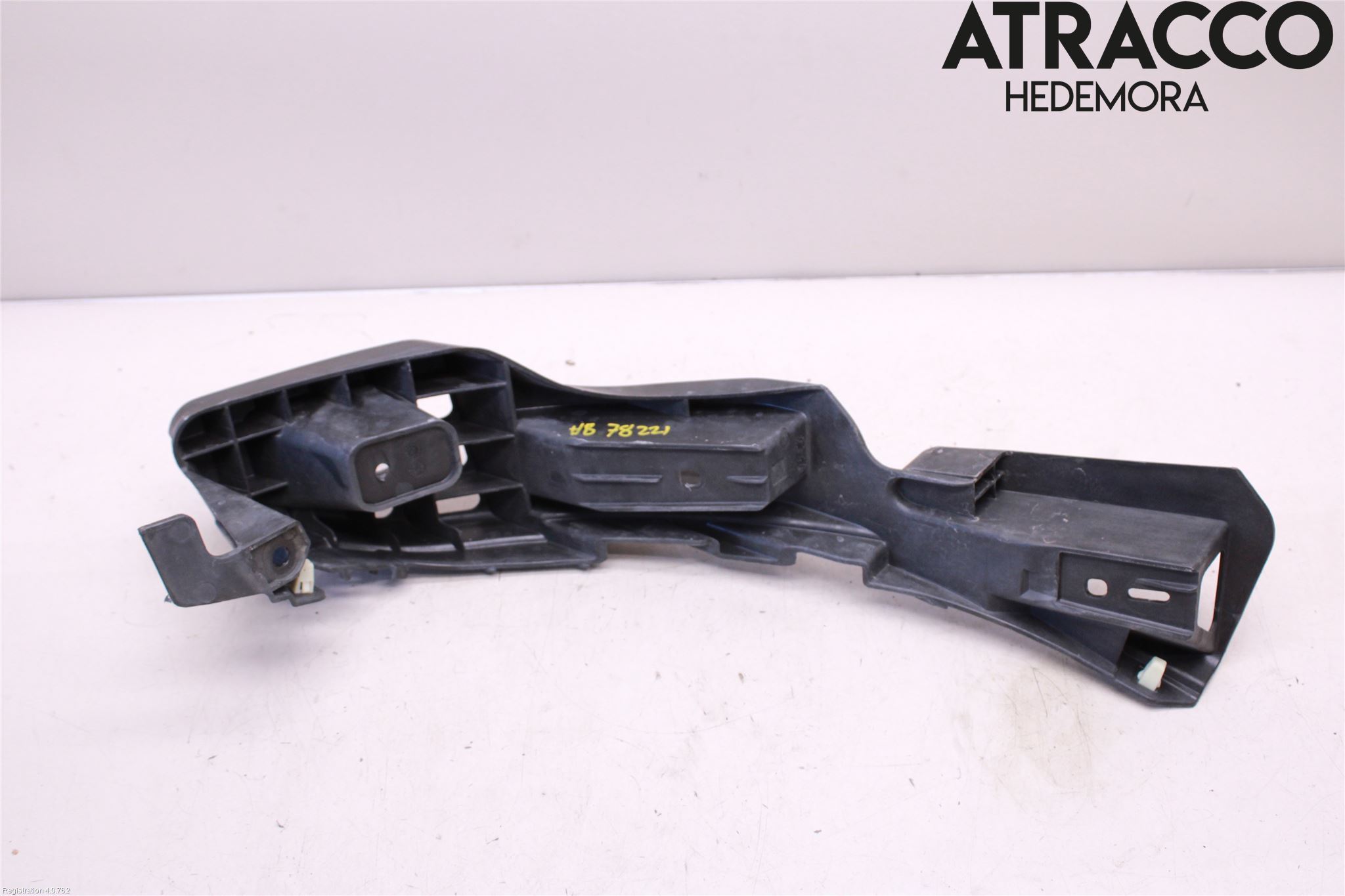 Porsche CAYENNE 03- Stötfångarfäste Bak Hö