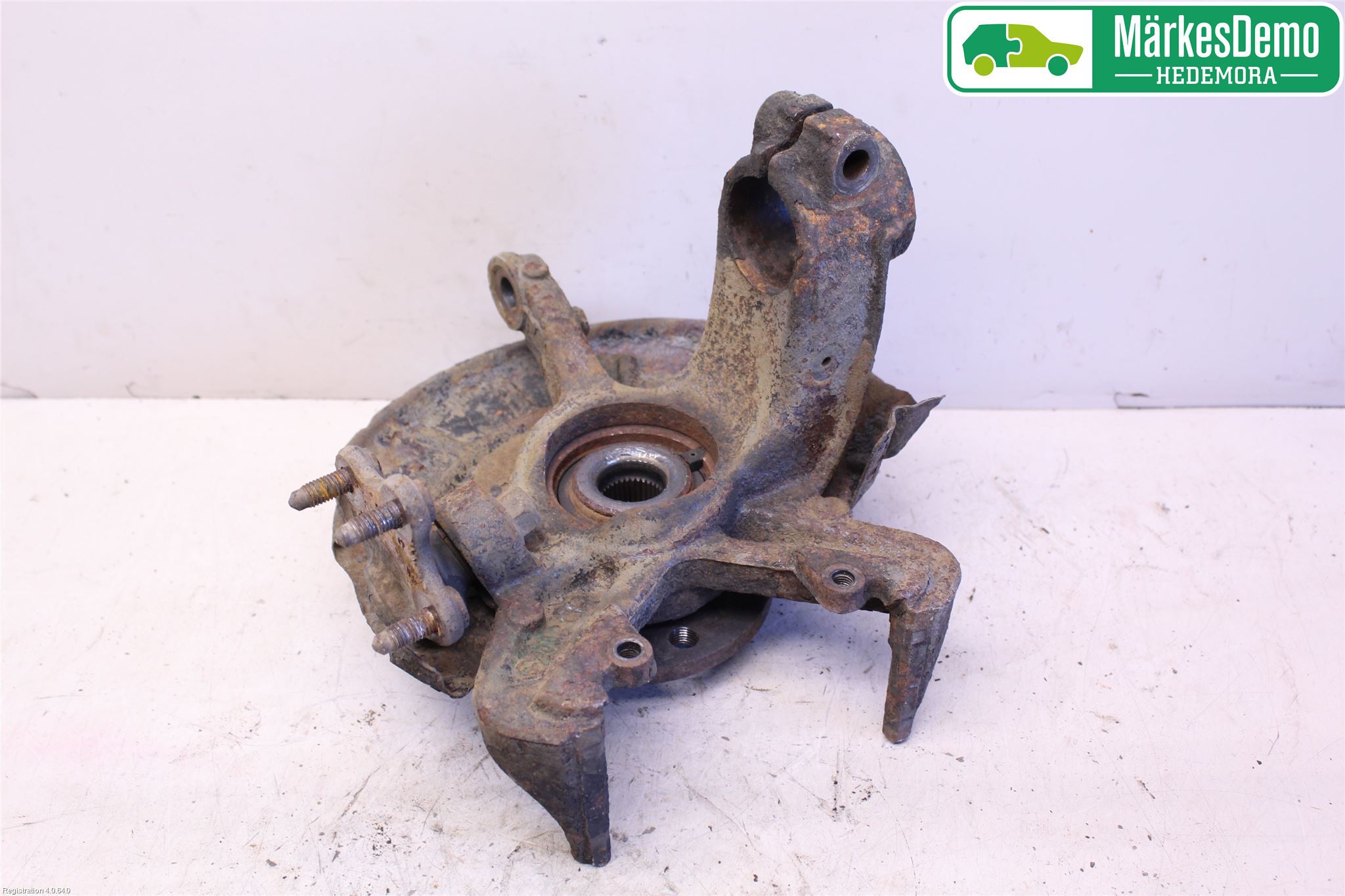 Volkswagen VW POLO 10-17 Styrspindel Lagerhus Vä