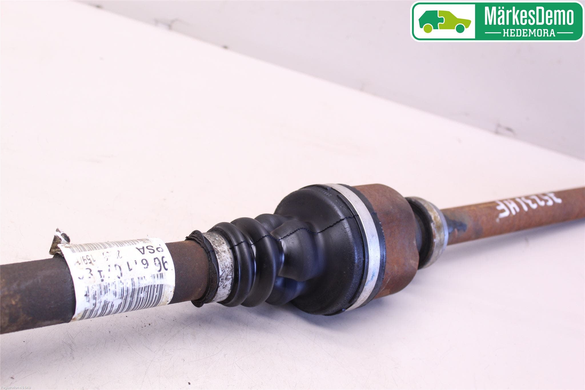 Peugeot 308 08-13 Drivaxel Fram Höger