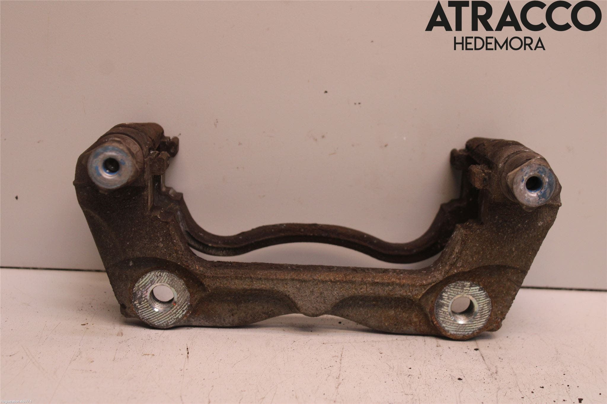 Toyota AVENSIS 16-18 Bromsokshållare