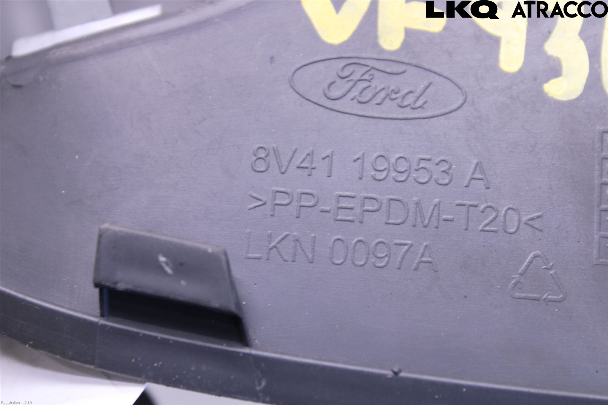 Ford KUGA 08-12 Dimljussarg Fram