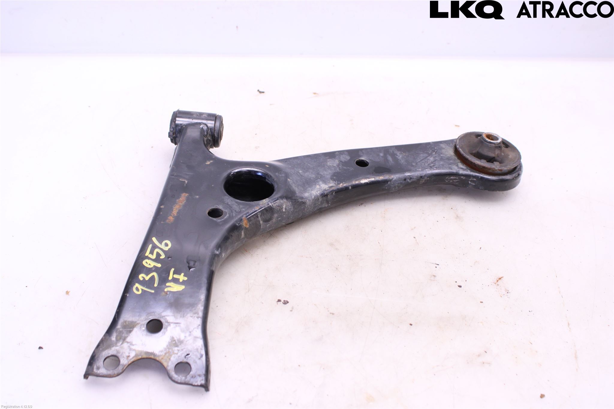 Toyota COROLLA 02-07 Bärarm Fram Undre Vä