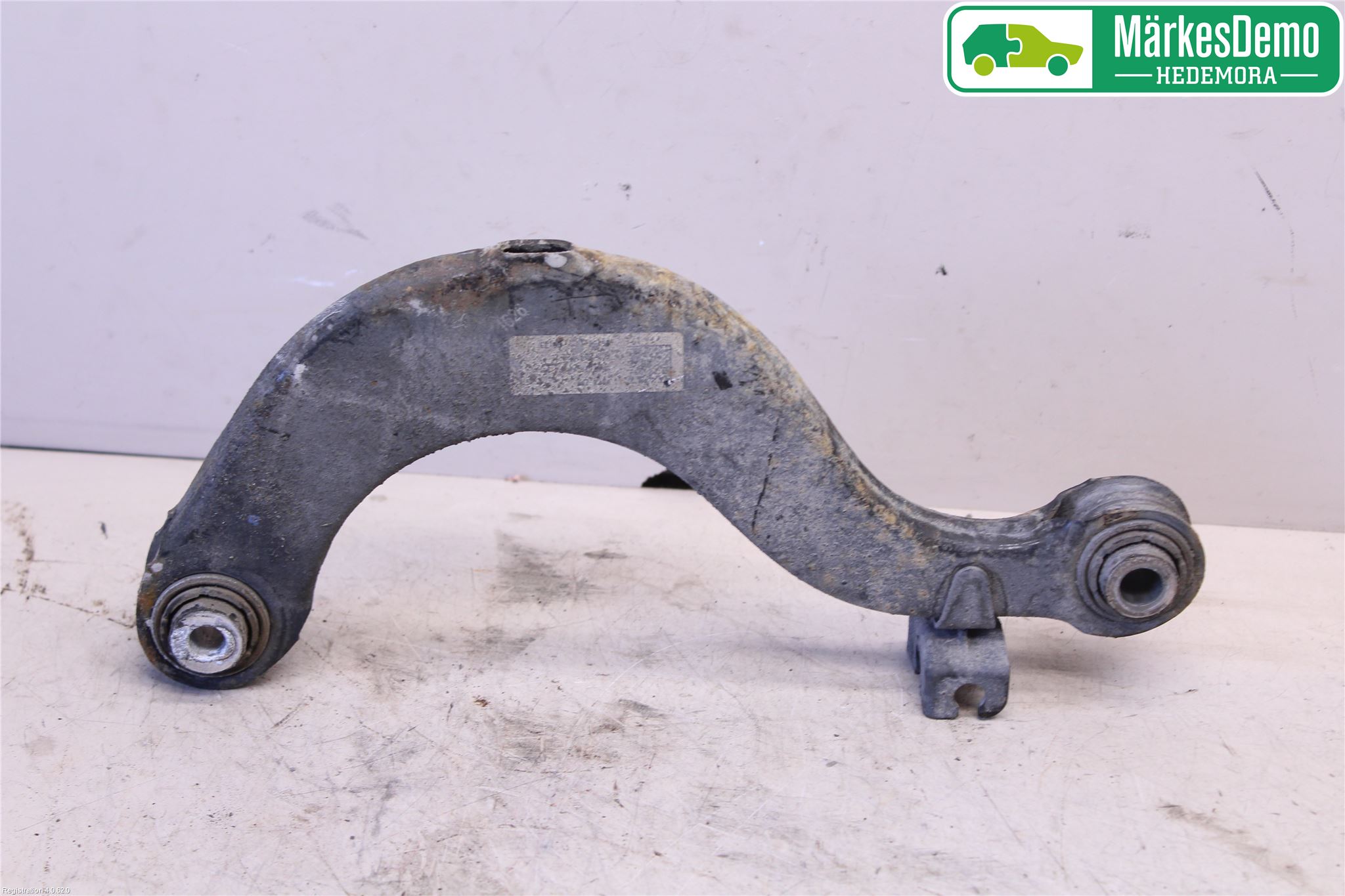 Volkswagen VW TIGUAN 07-16 Bärarm Bak Övre Höger