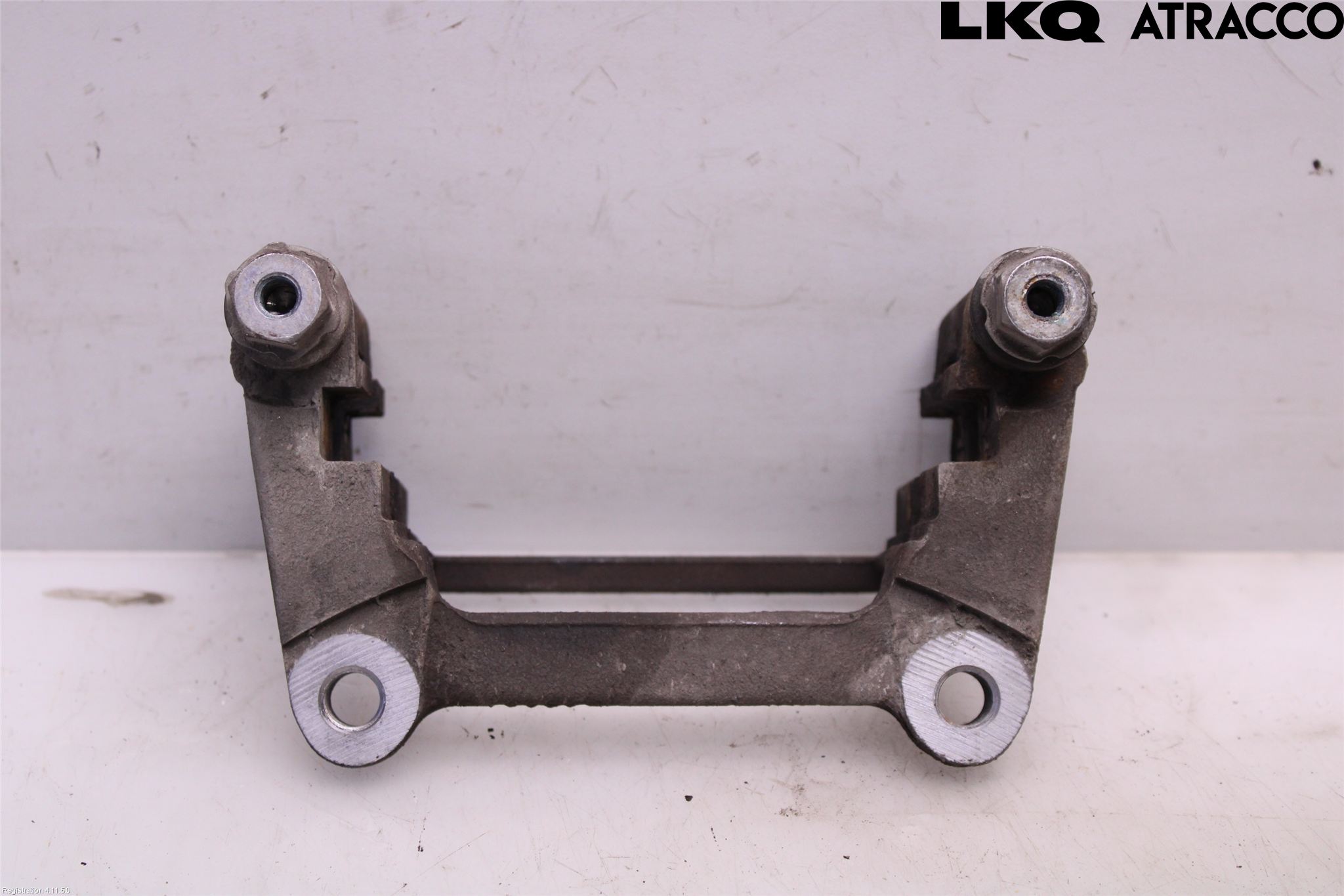 Audi A6 F2/C8 19- Bromsokshållare