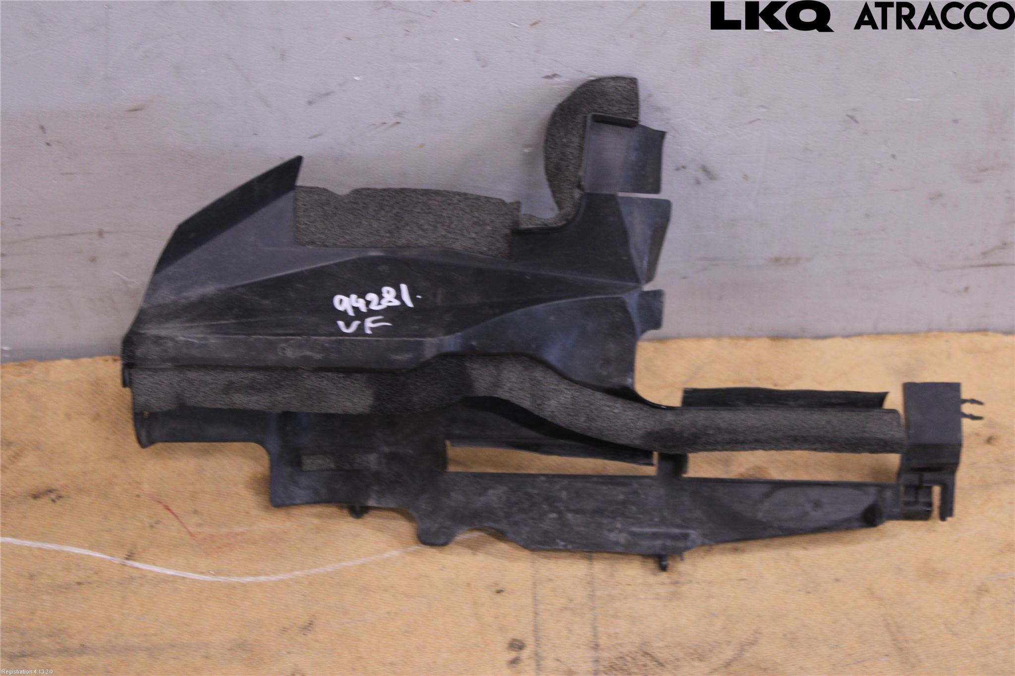 Toyota RAV4 13-18 Deflektor Plåt-Plast Kylning