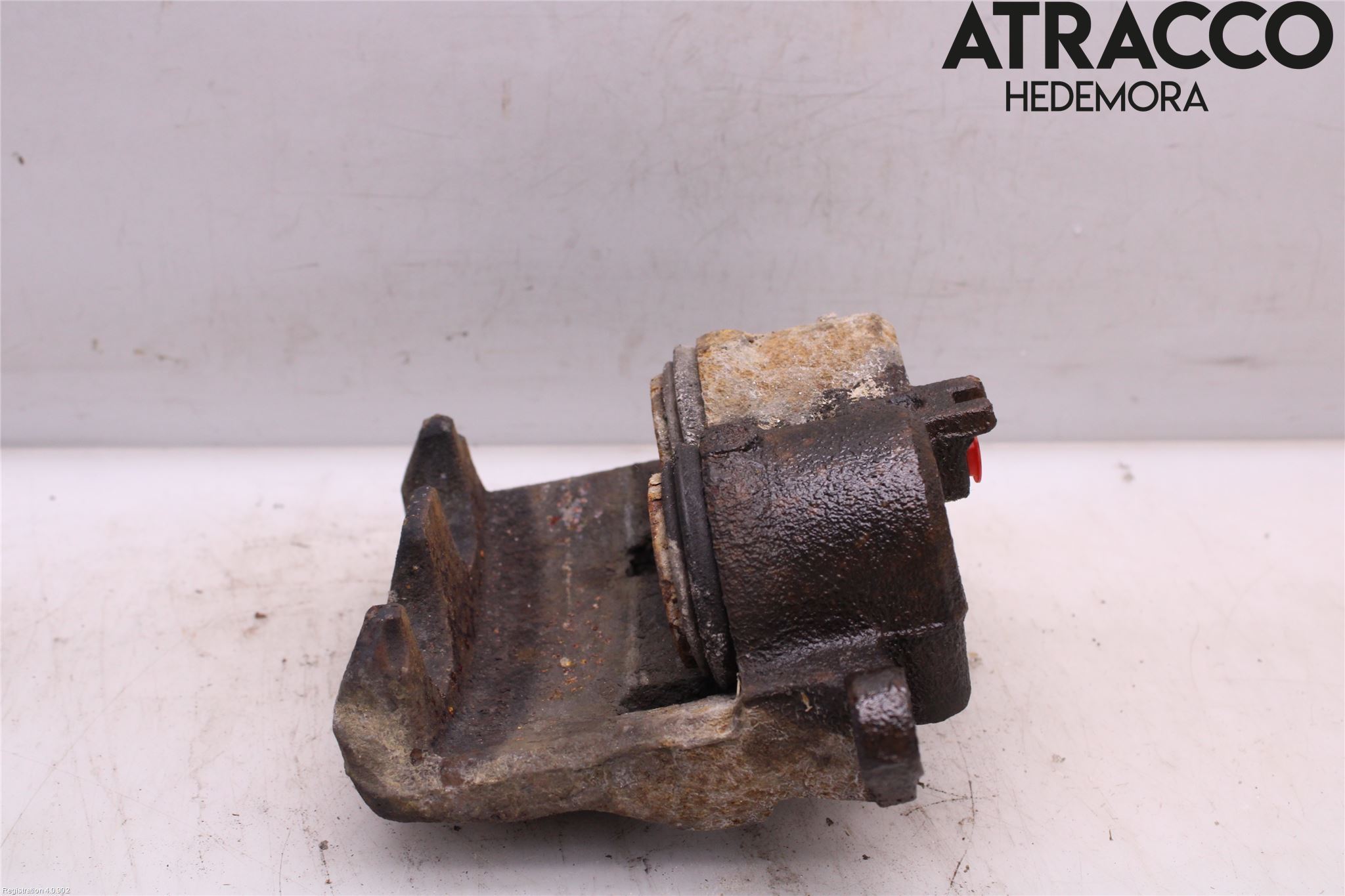 Nissan NAVARA 05-16 Bromsok Fram Höger