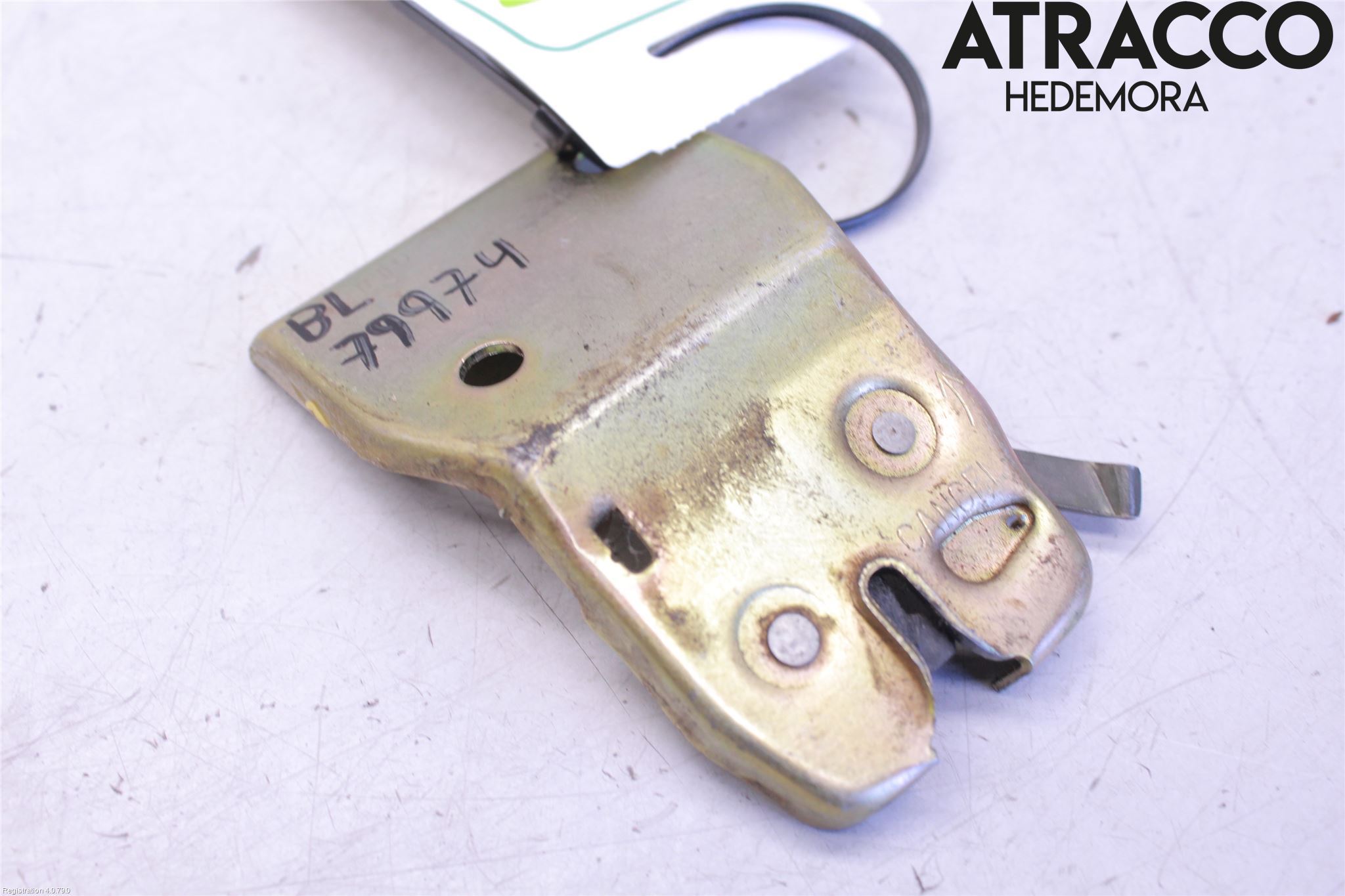 Subaru IMPREZA II  01-02 Låskista Baklucka