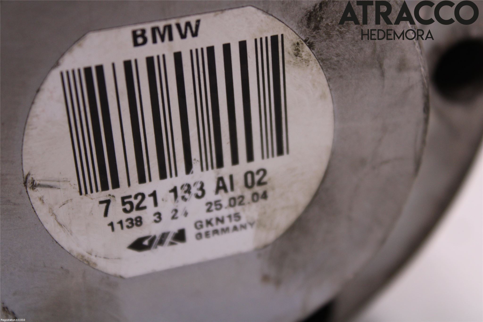 BMW 5 E60/61 Sed/Tou 02-10 Drivaxel Bak Vänster