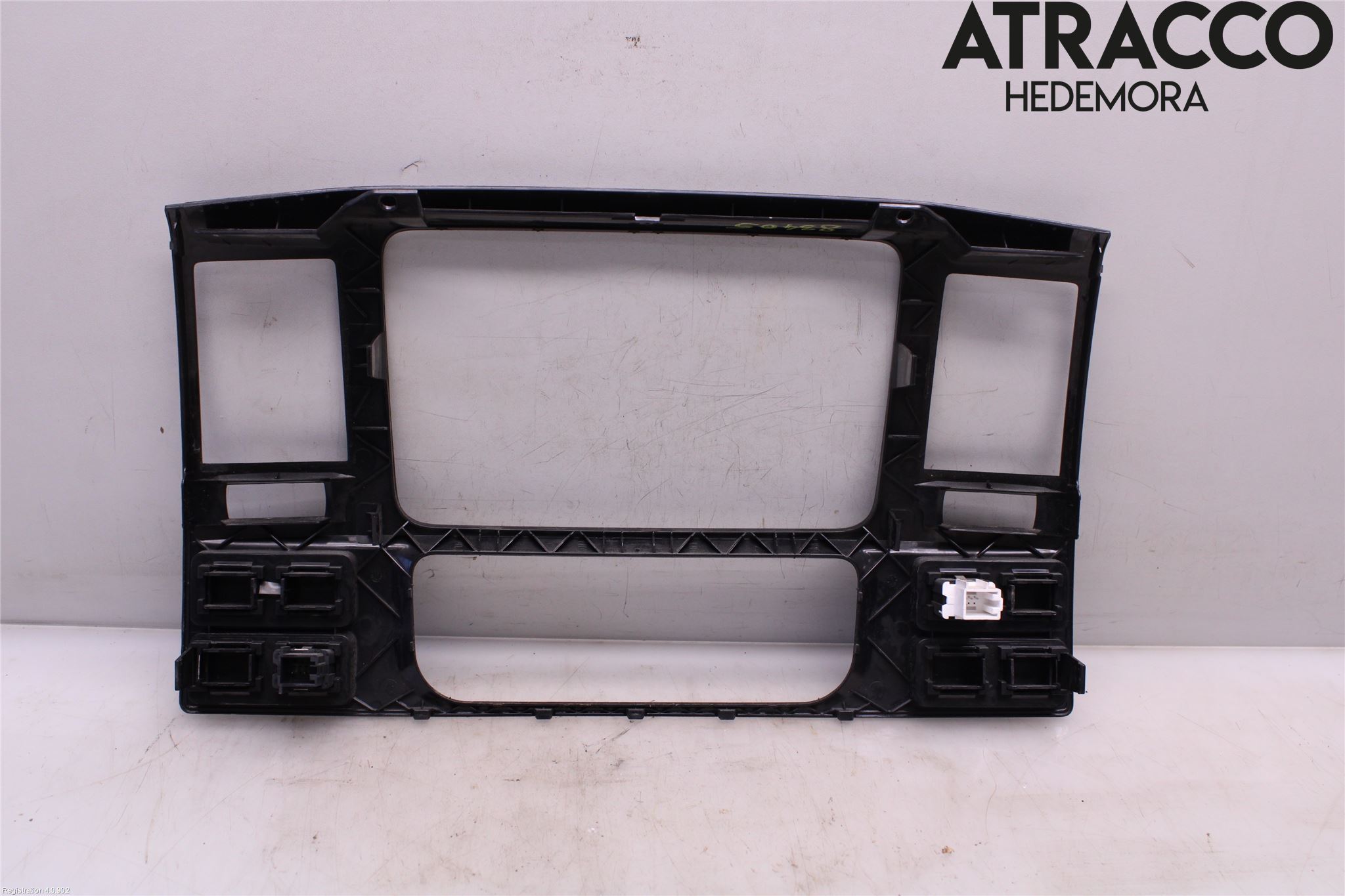 Volkswagen VW TRANSP/CARAVELLE (T5) 04-15 Instrument-Radio Sarg