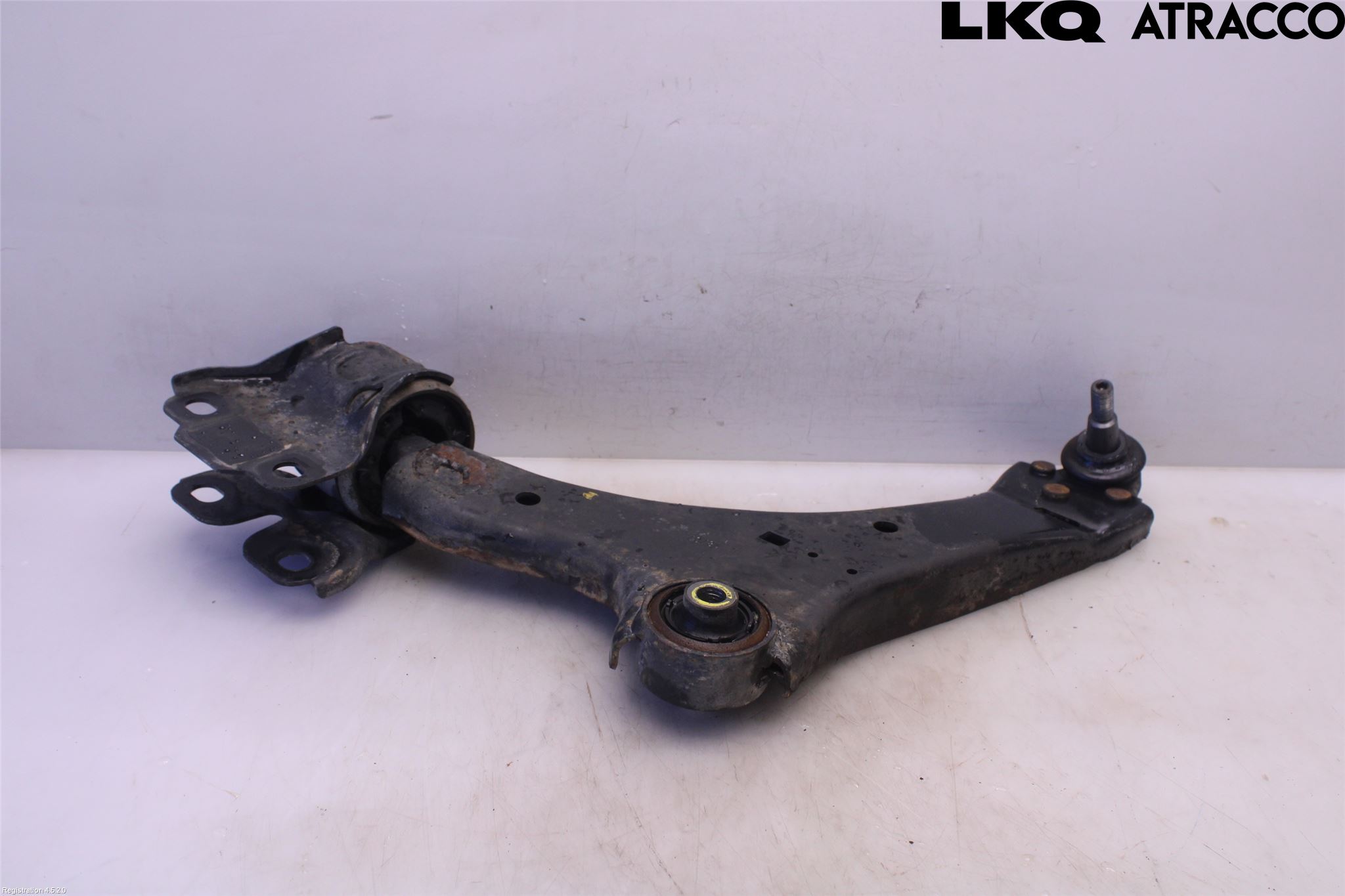 Volvo S80 07-13 Bärarm Fram Undre Vä