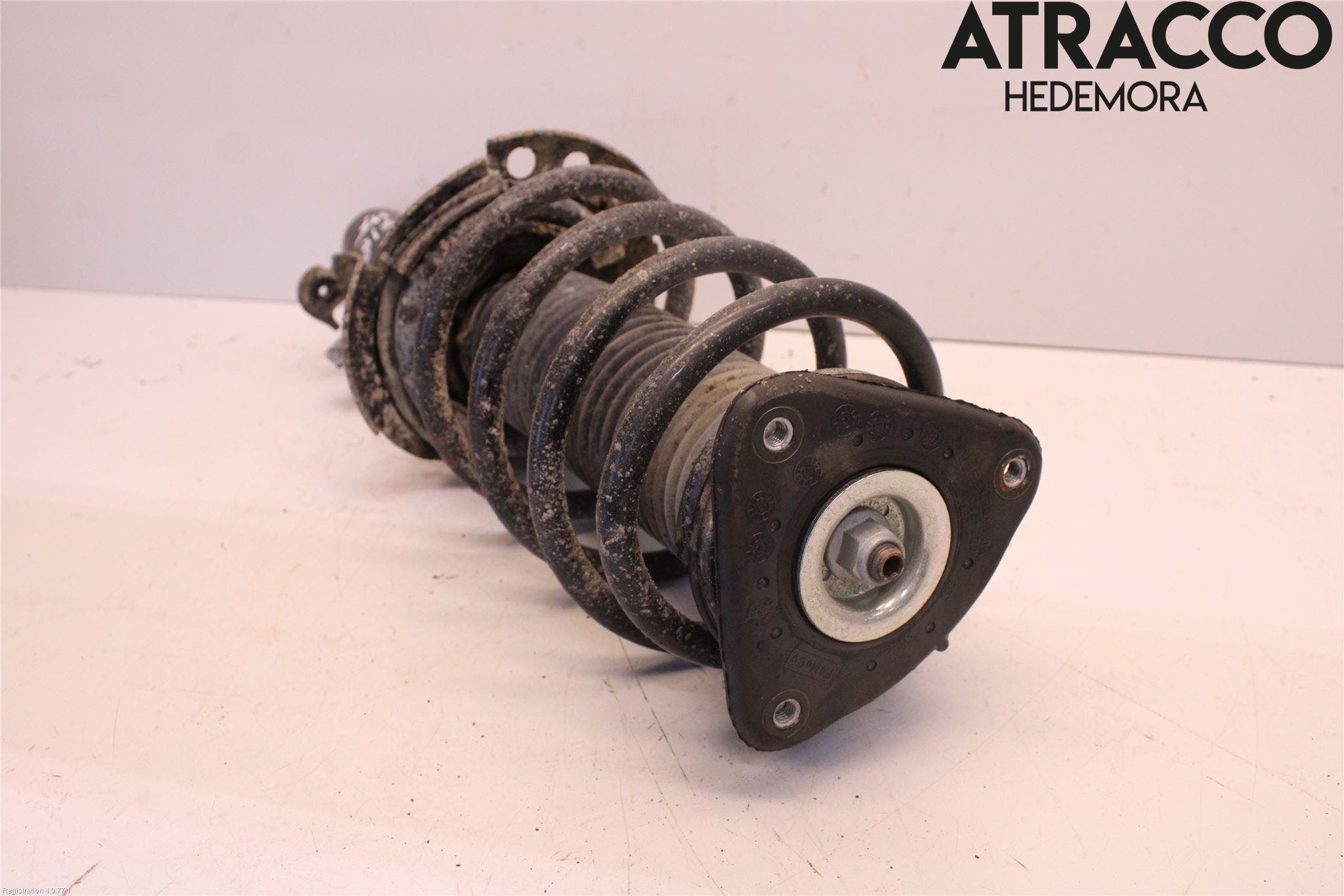 Ford FOCUS 15-18 Fjäderben Fram Höger