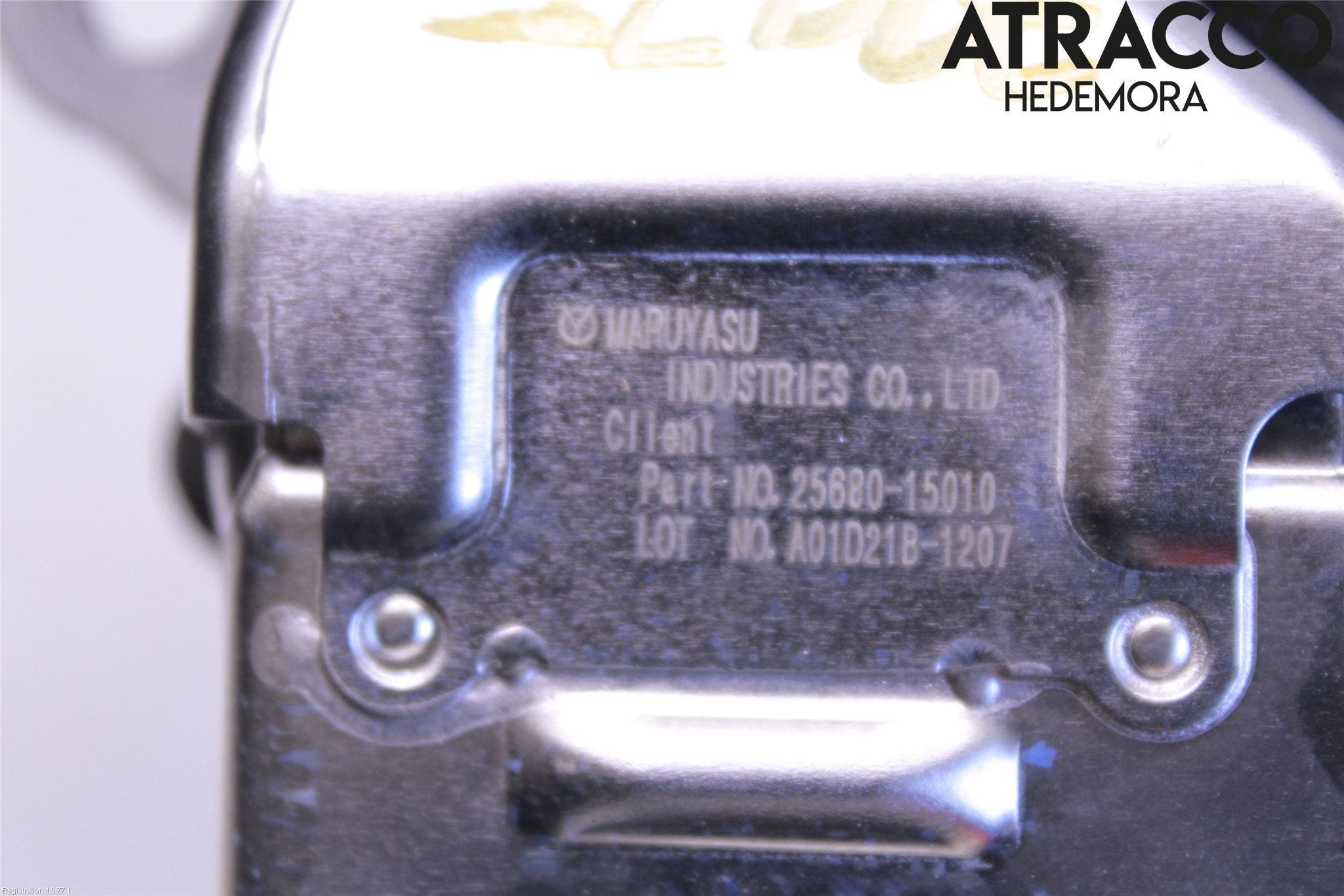 Toyota YARIS XP21 20- Avgaskylare