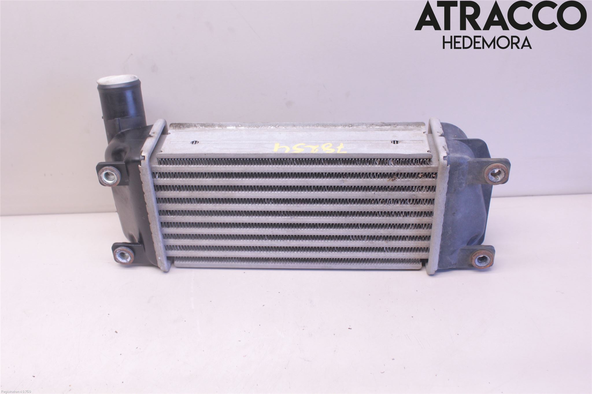 Toyota AURIS 13-19 Laddluft-Intercooler Kyl