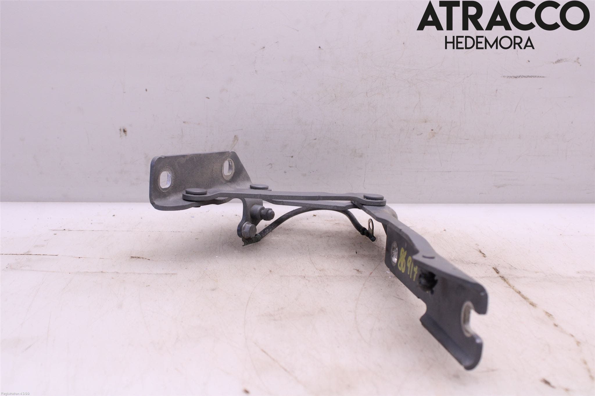 BMW 5 E60/61 Sed/Tou 02-10 Huvgångjärn