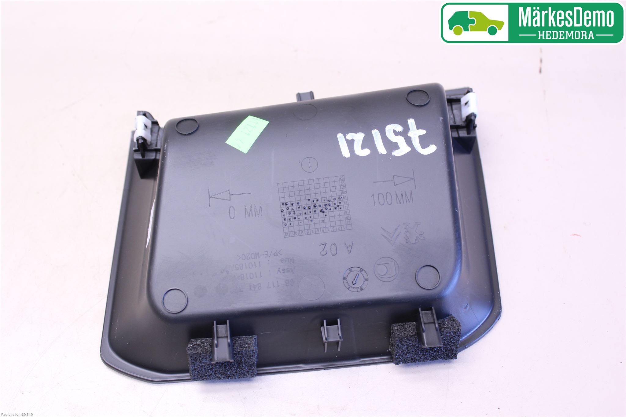 Peugeot 3008 17-24 Instrumentbräda Förvaringsfack