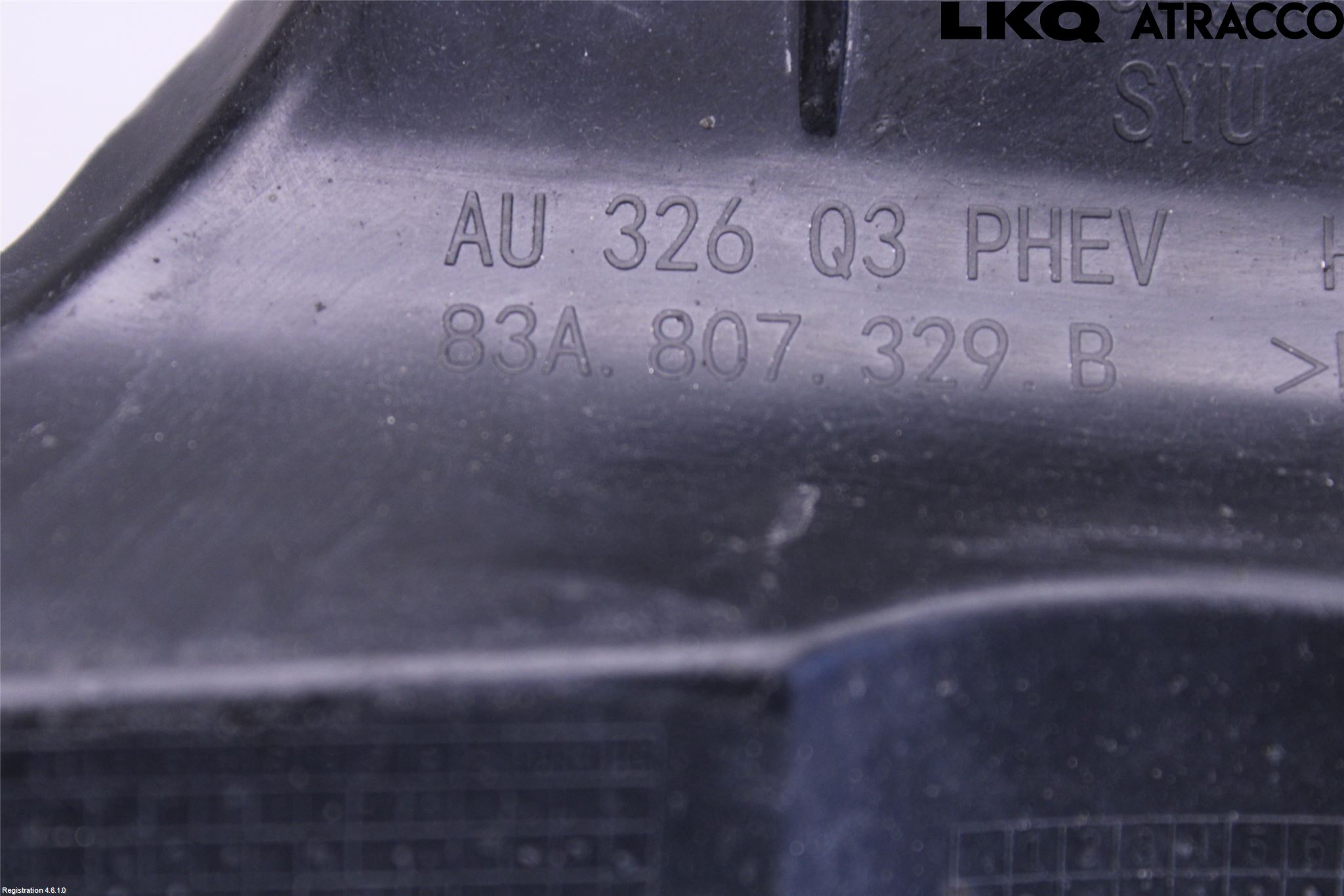 Audi Q3 F3 19- Stötfångardel Bak Mitt