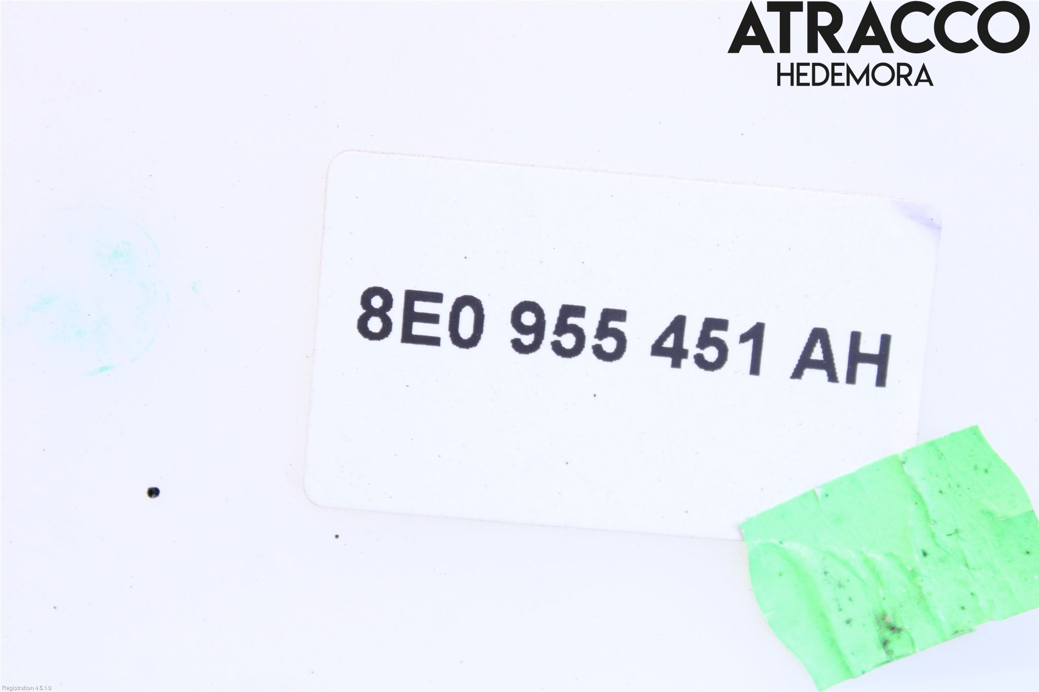 Audi A4/S4 01-05 Spolartank Vindruta-Strål