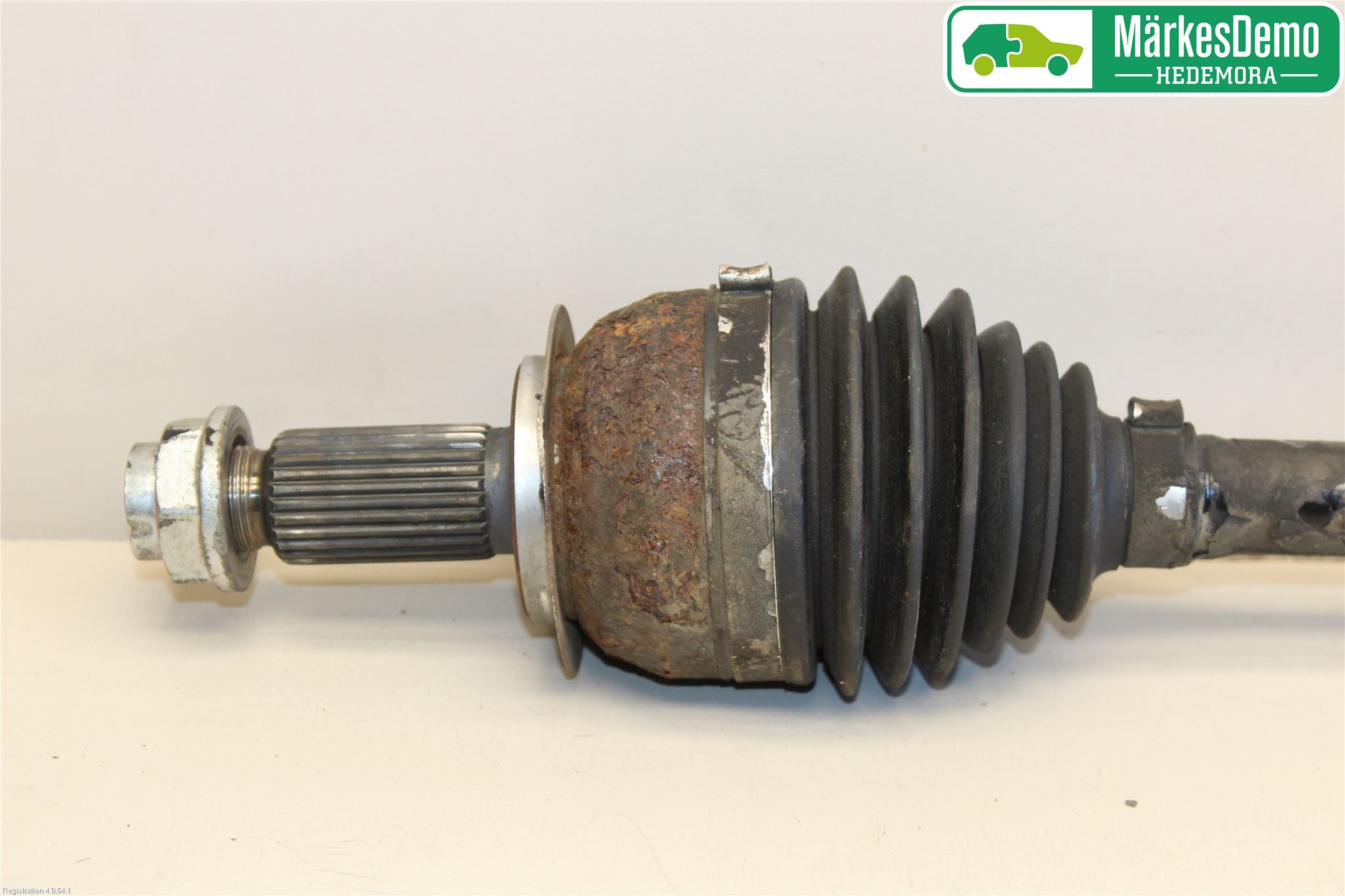 Subaru LEGACY 10-14 Drivaxel Fram Höger