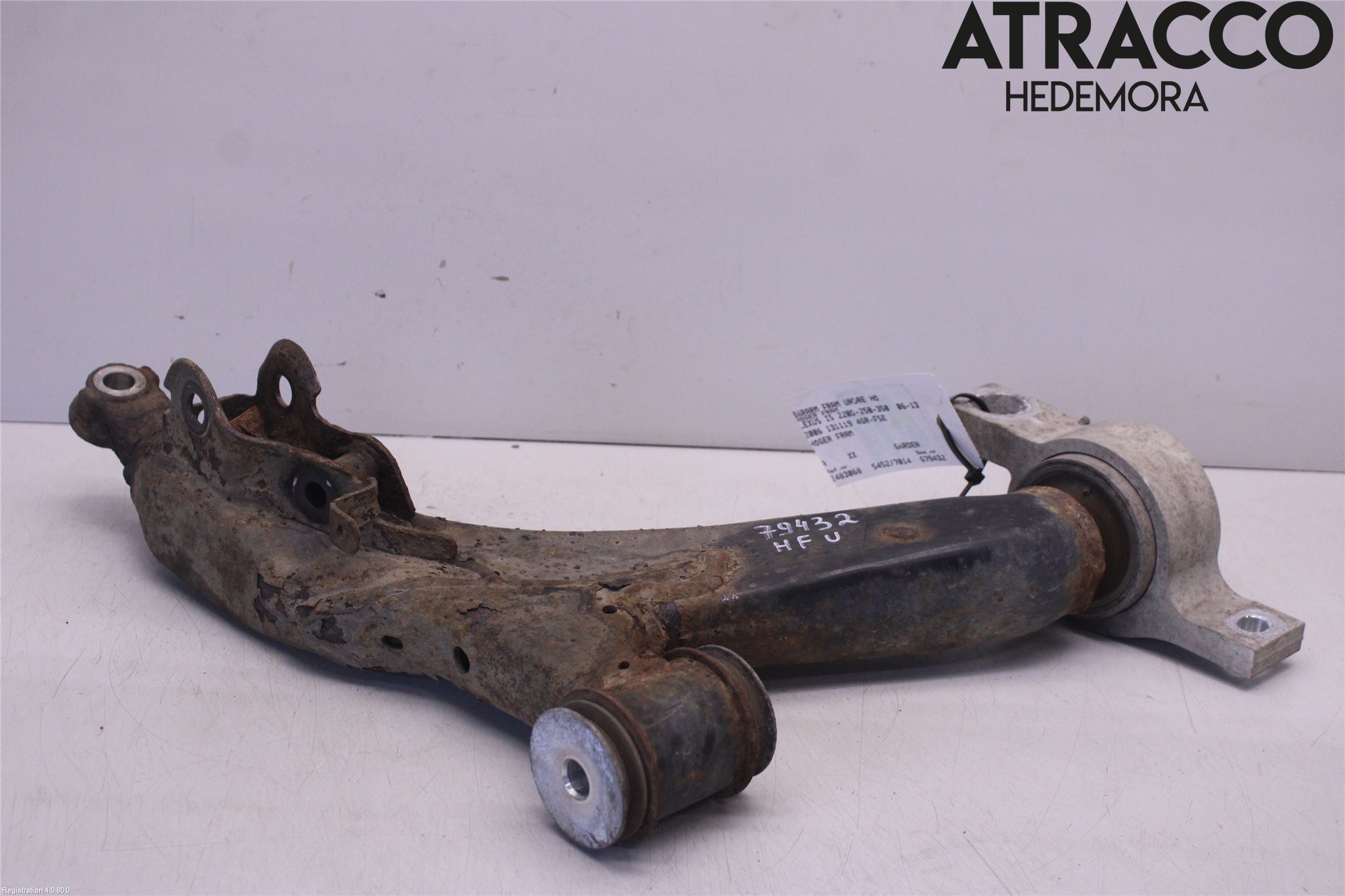 Lexus IS 220d/250/350 06-13 Bärarm Fram Undre Hö