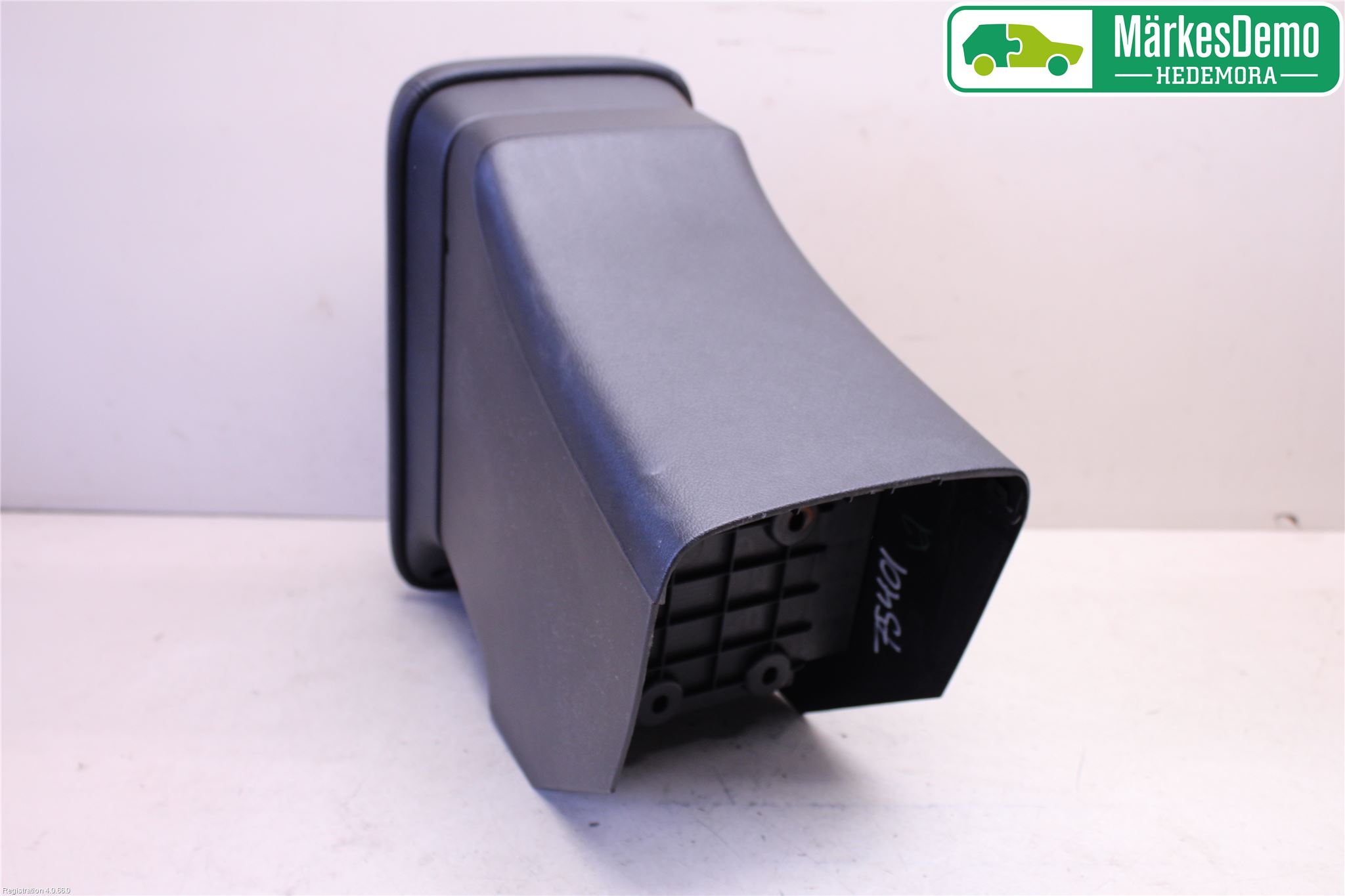 Mitsubishi OUTLANDER 13-21 Inredning Armstöd