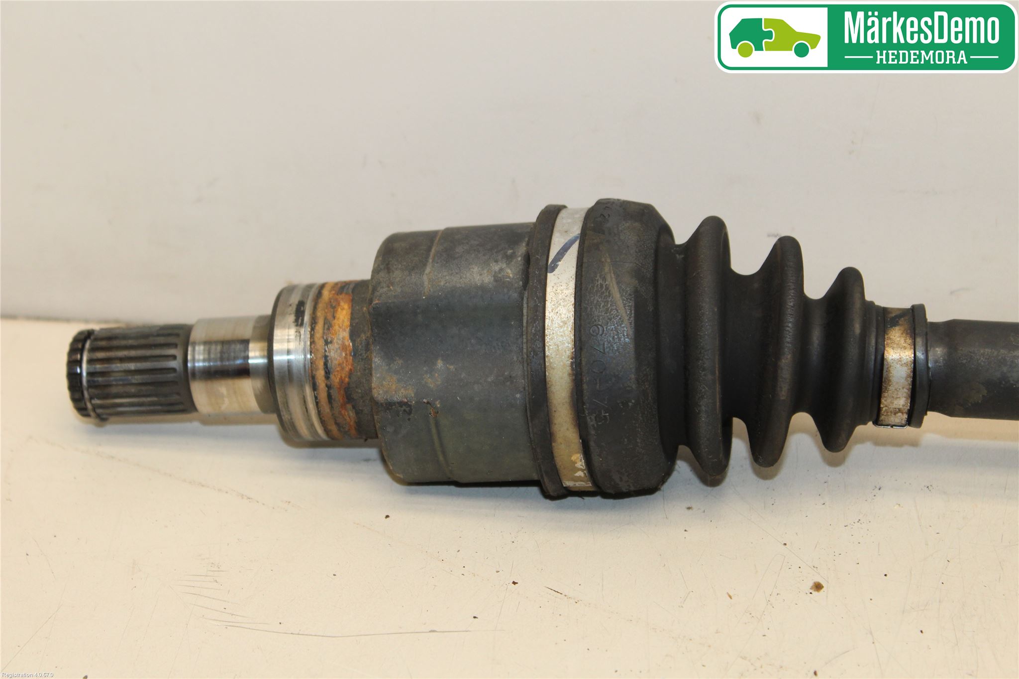 Suzuki ALTO 79-14 Drivaxel Fram Höger