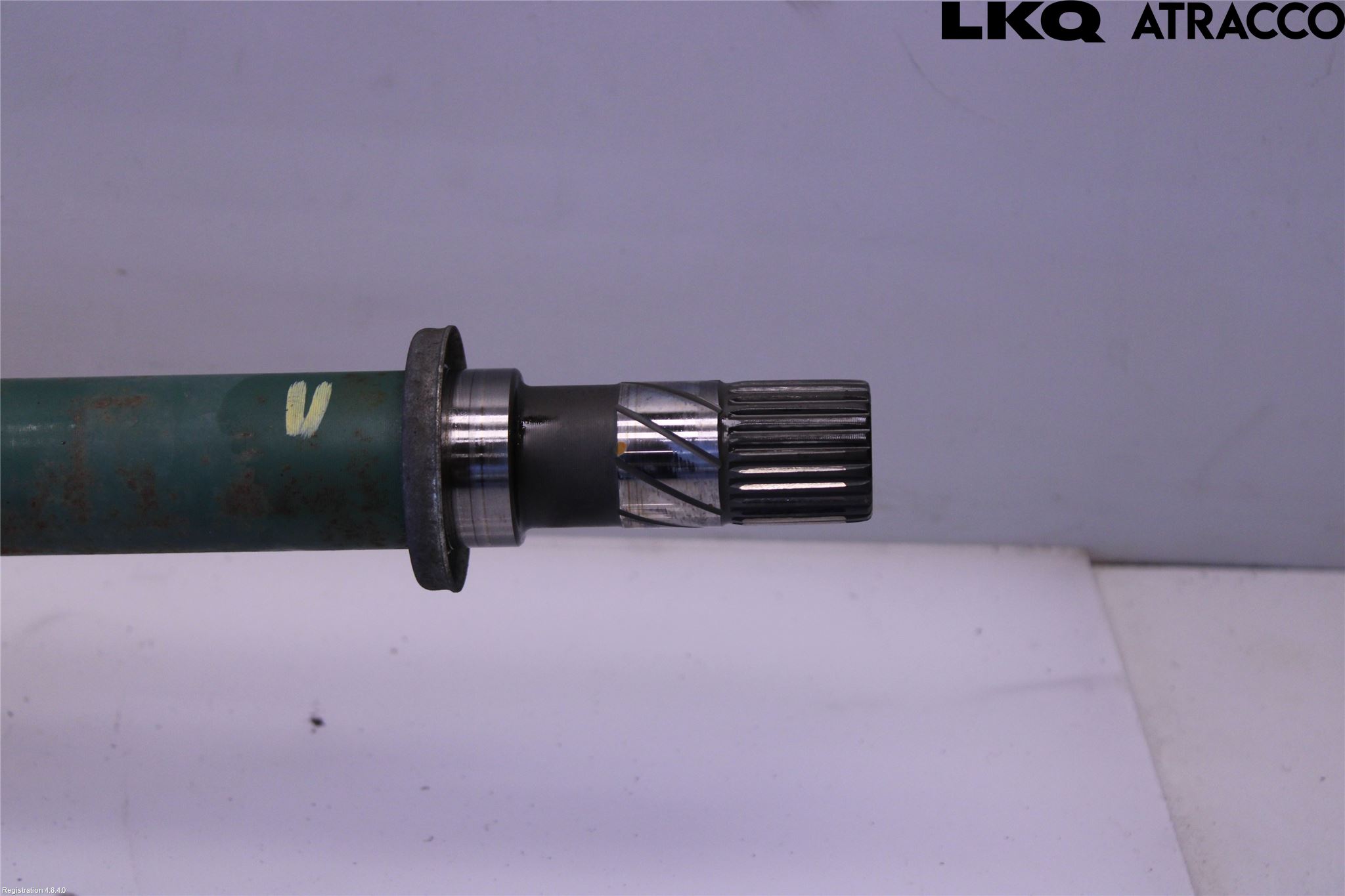 Nissan QASHQAI+2  10-14 Drivaxel Fram Höger