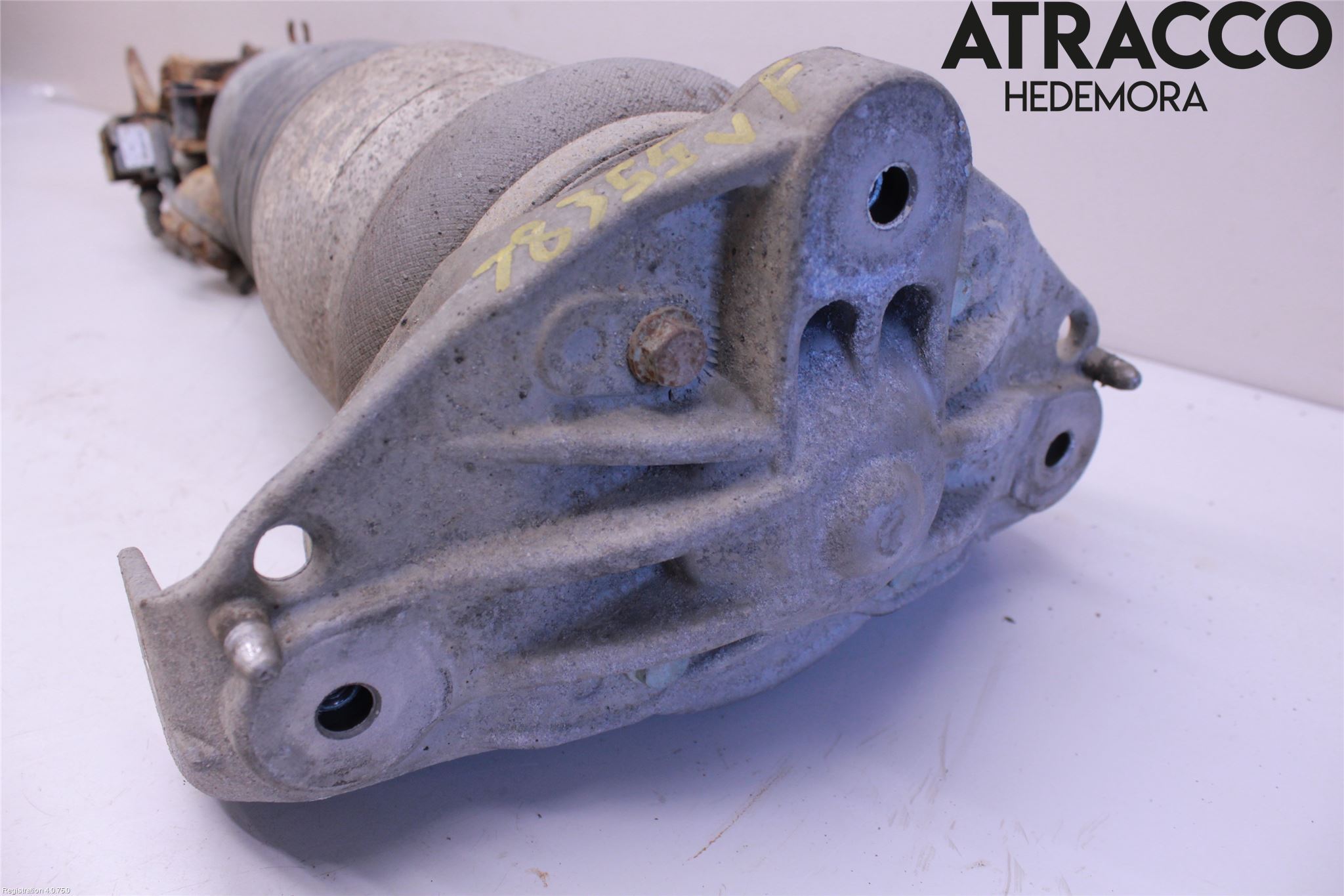 Porsche CAYENNE 03- Fjäderben Fram Vänster