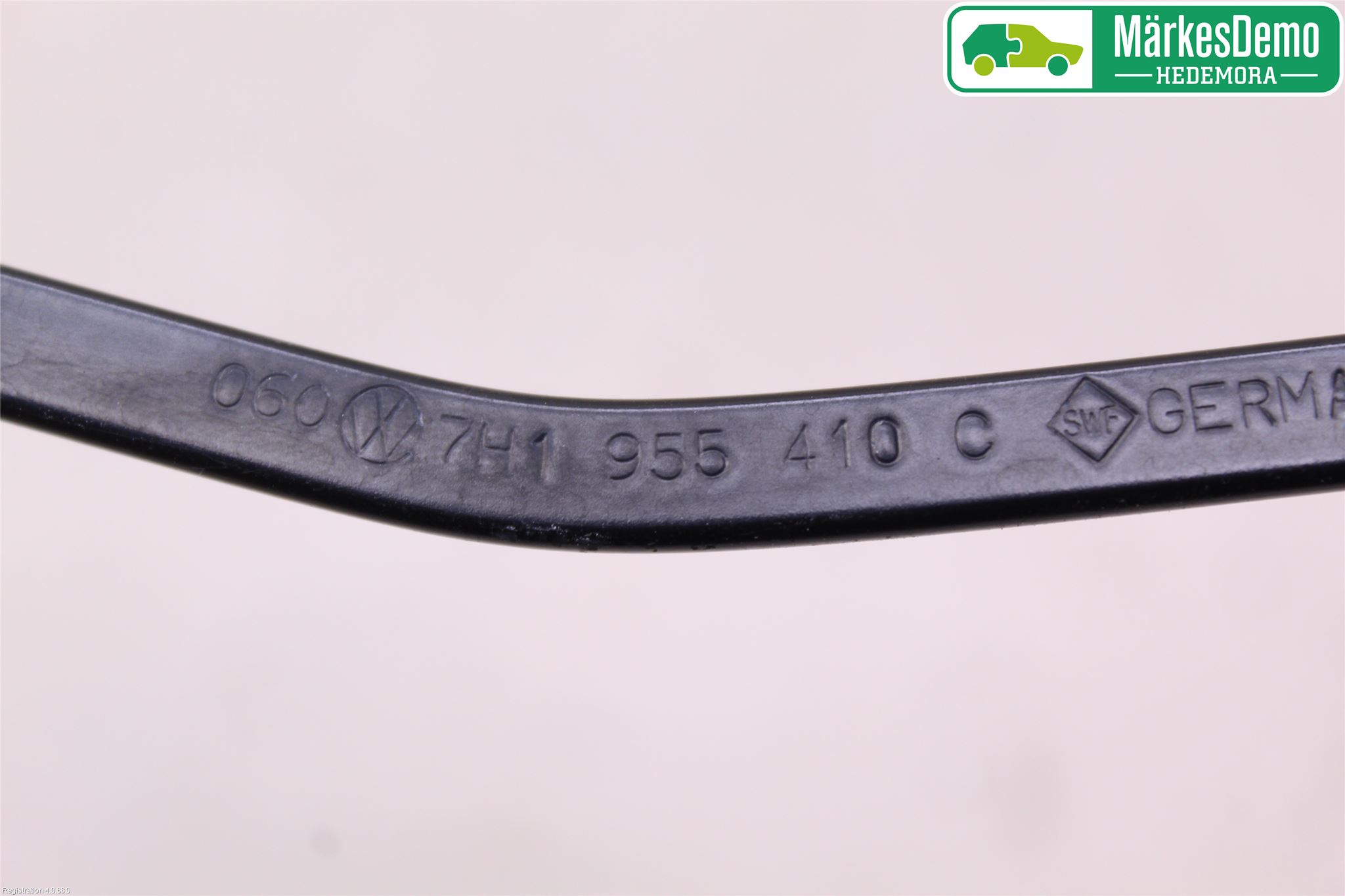 Volkswagen VW TRANSP/CARAVELLE (T5) 04-15 Torkararm Armar Vindruta