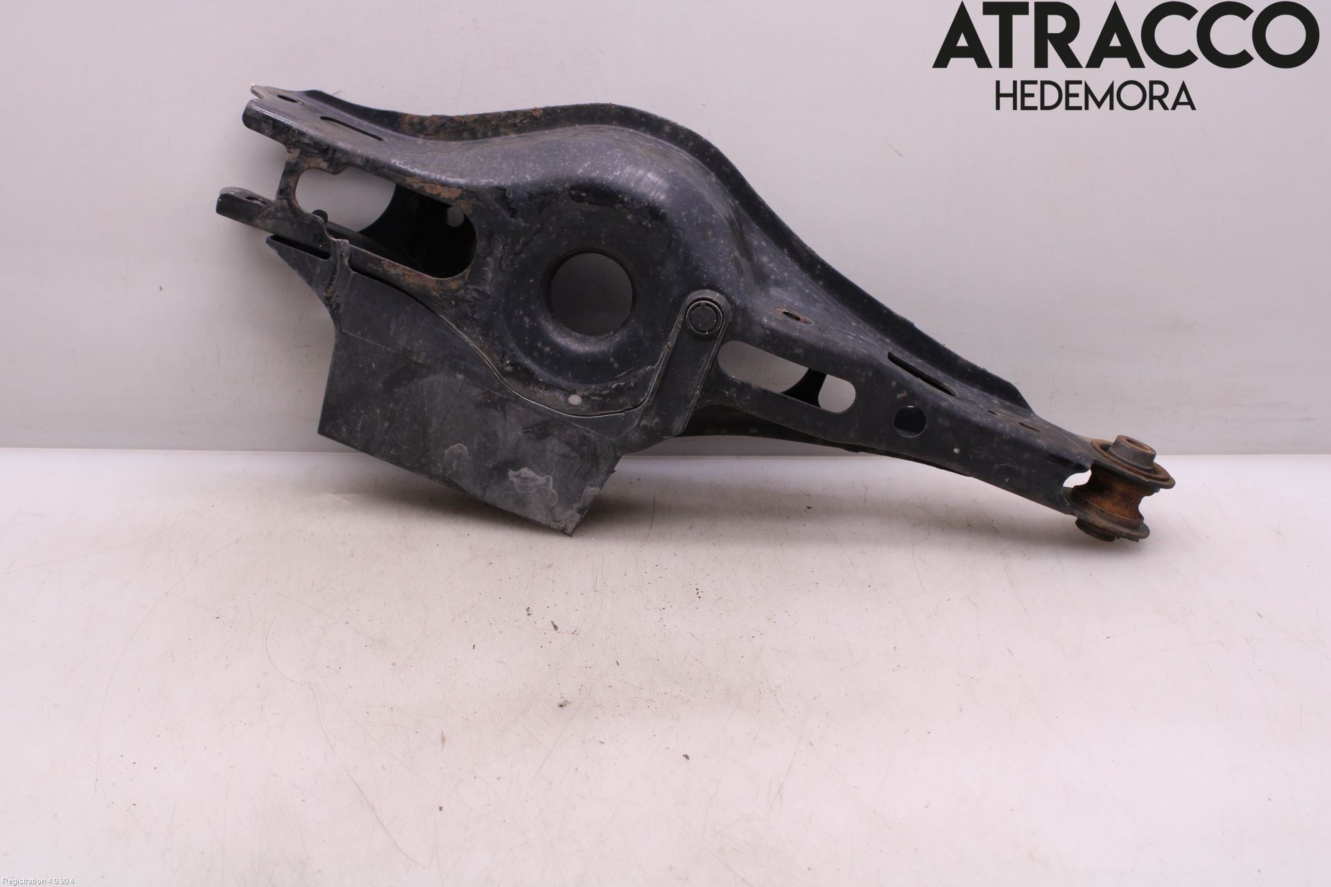 Toyota RAV4 19- Bärarm Bak Höger