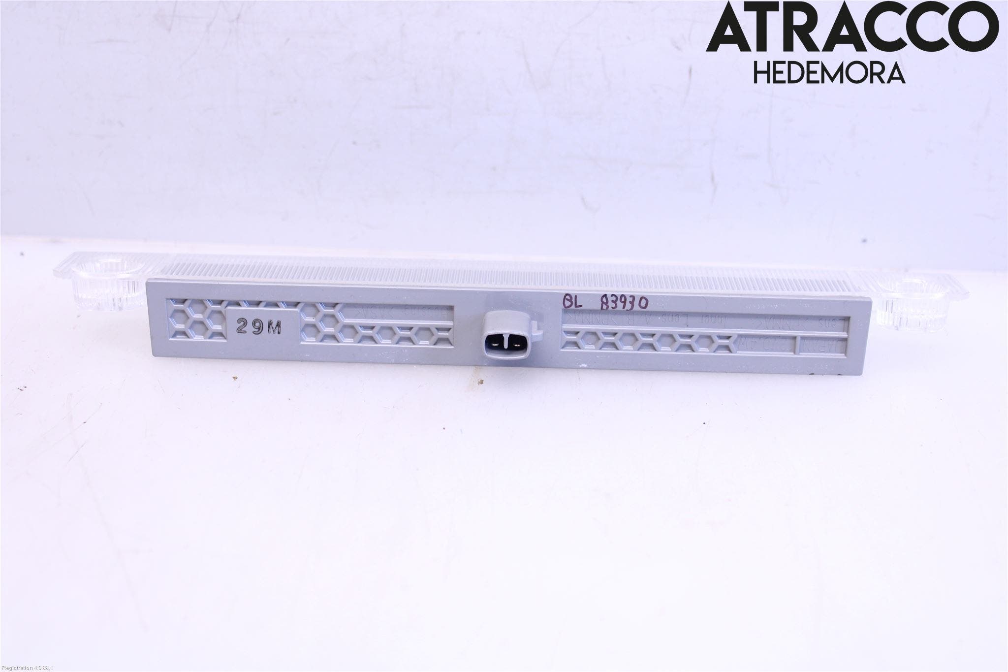 Toyota YARIS CROSS XP21 21- Bromsljus Bakruta