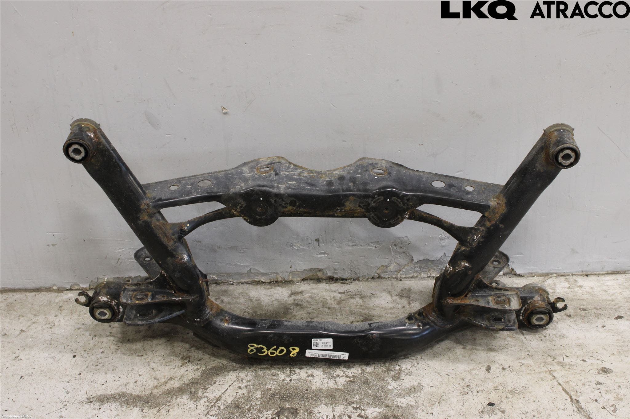 Volkswagen VW TIGUAN 16-24 Bakaxelbalk