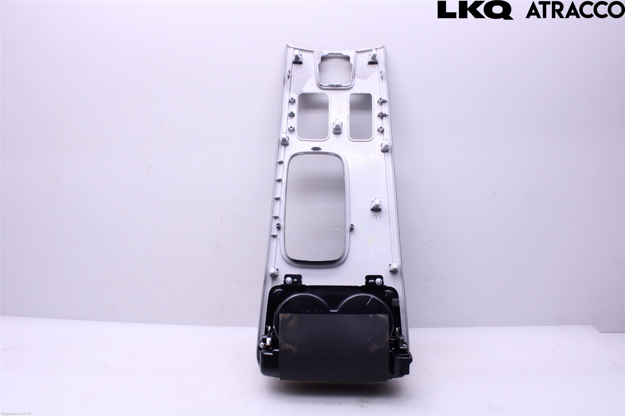 Mitsubishi OUTLANDER 13-21 Instrumentkonsoll Mitt