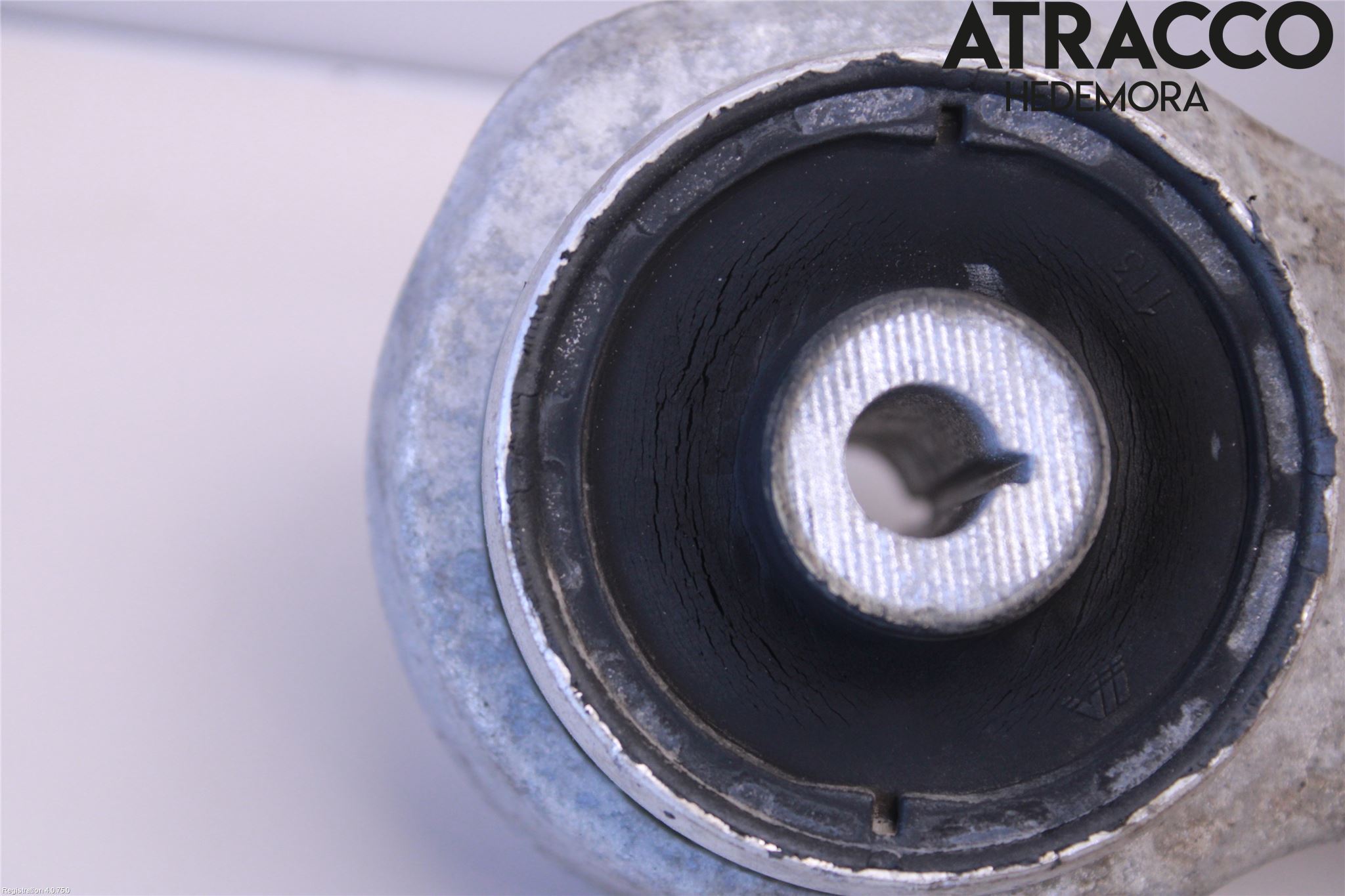 BMW 4 F32/F33/F82/F83 13-20 Bärarm Fram Undre Hö