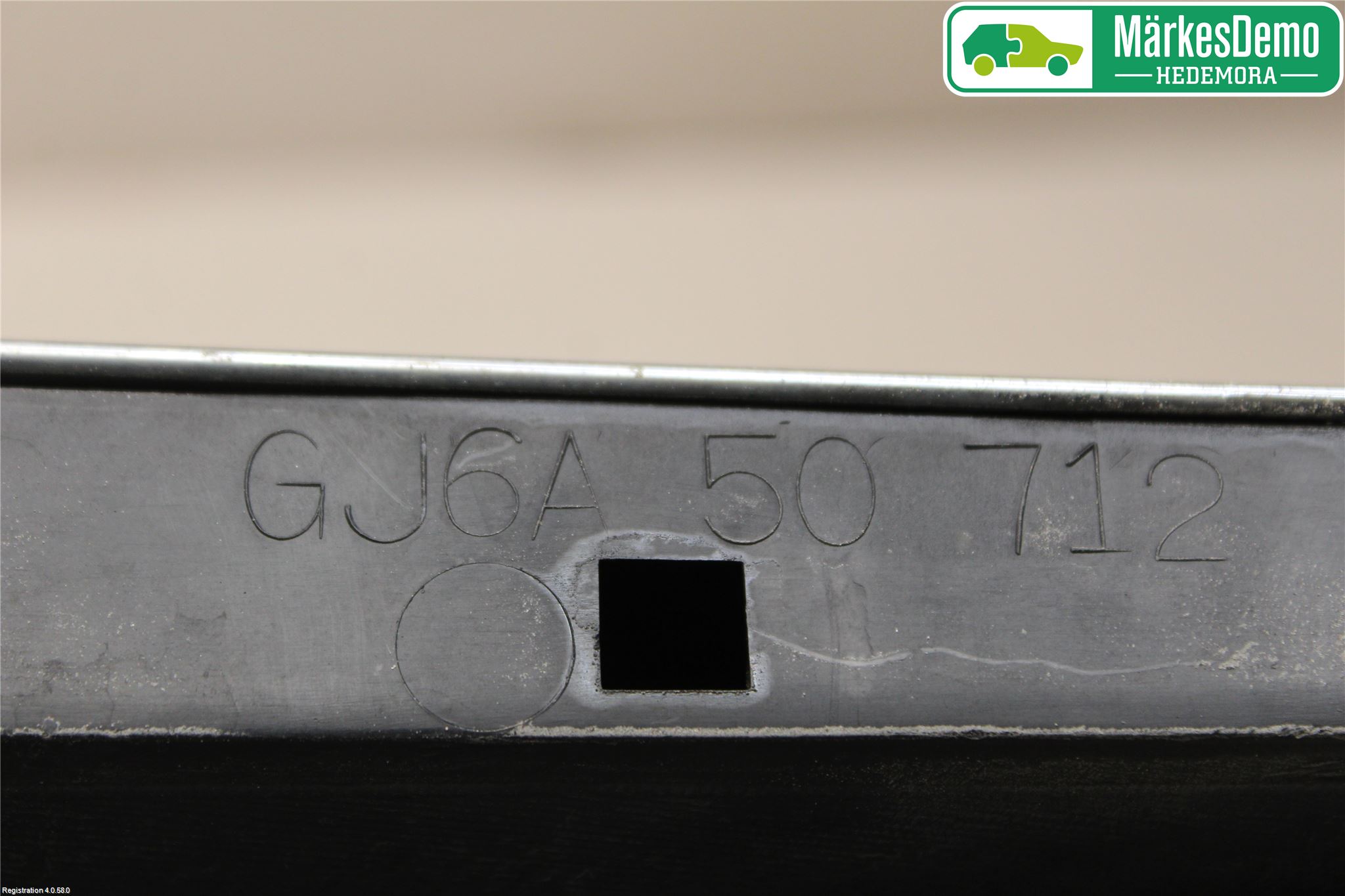 Mazda 6 02-08 Grill-Galler