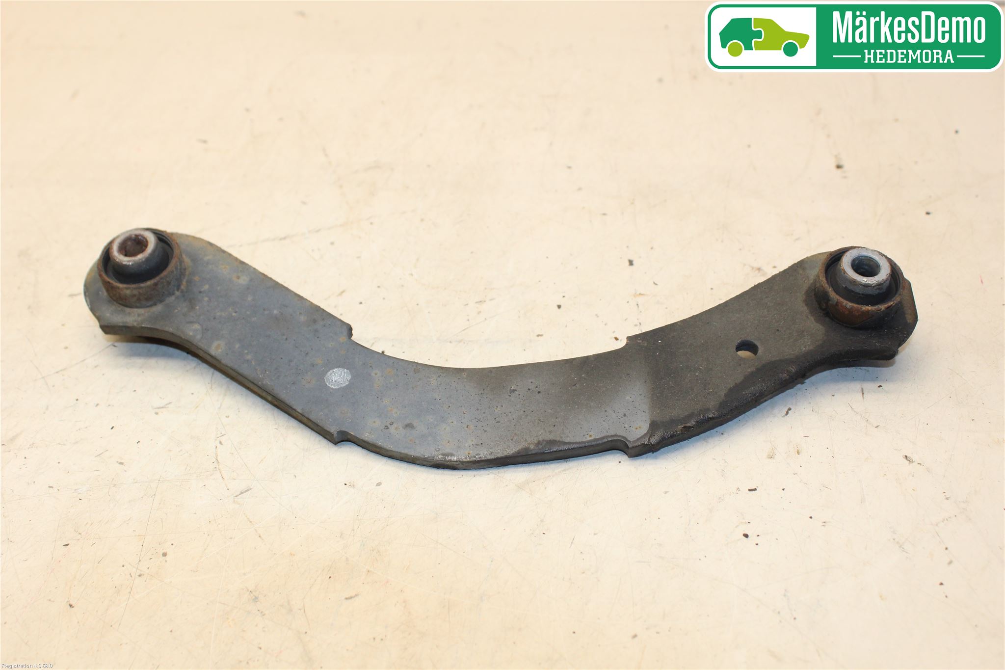 Mitsubishi ASX 10-22 Bärarm Bak Övre Höger