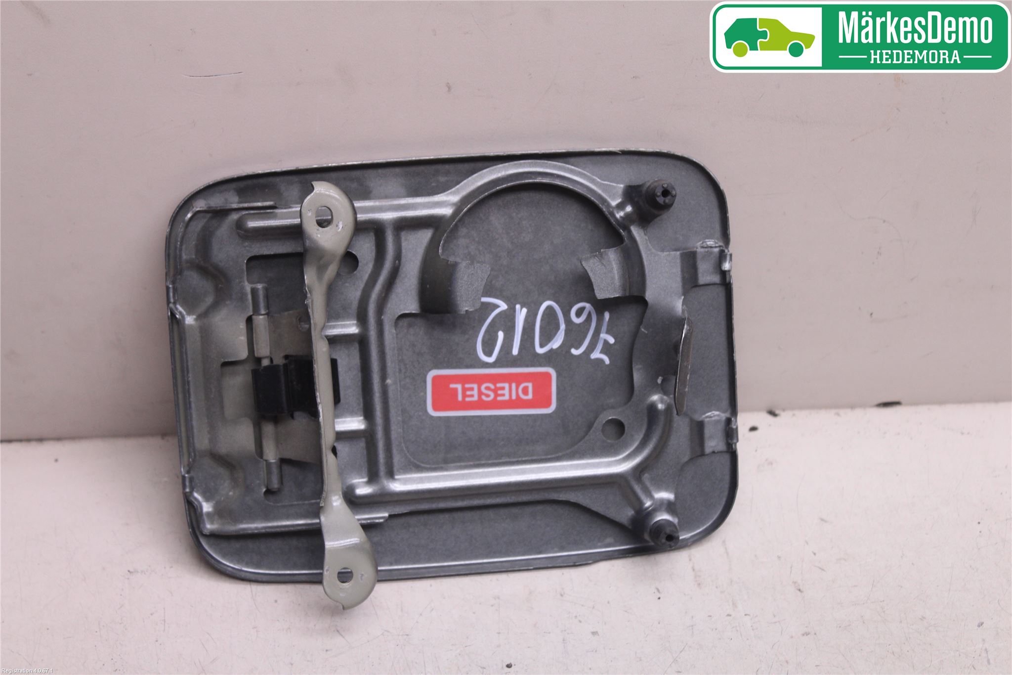 Nissan PATHFINDER R51 05-12 Tanklucka