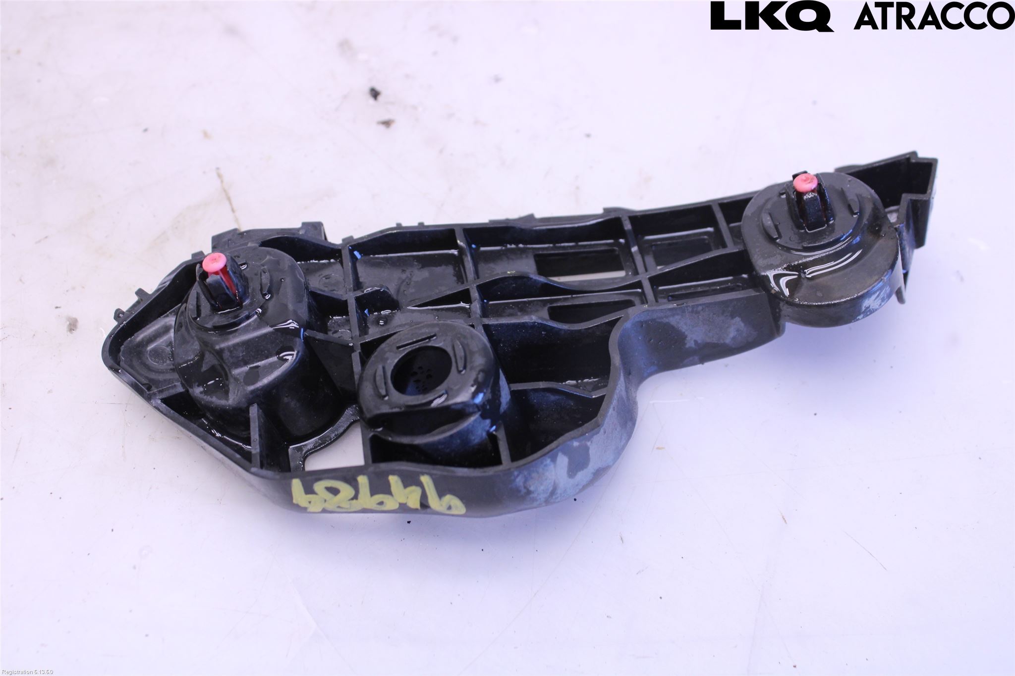 Toyota CAMRY 19-24 Stötfångarfäste Fram Hö